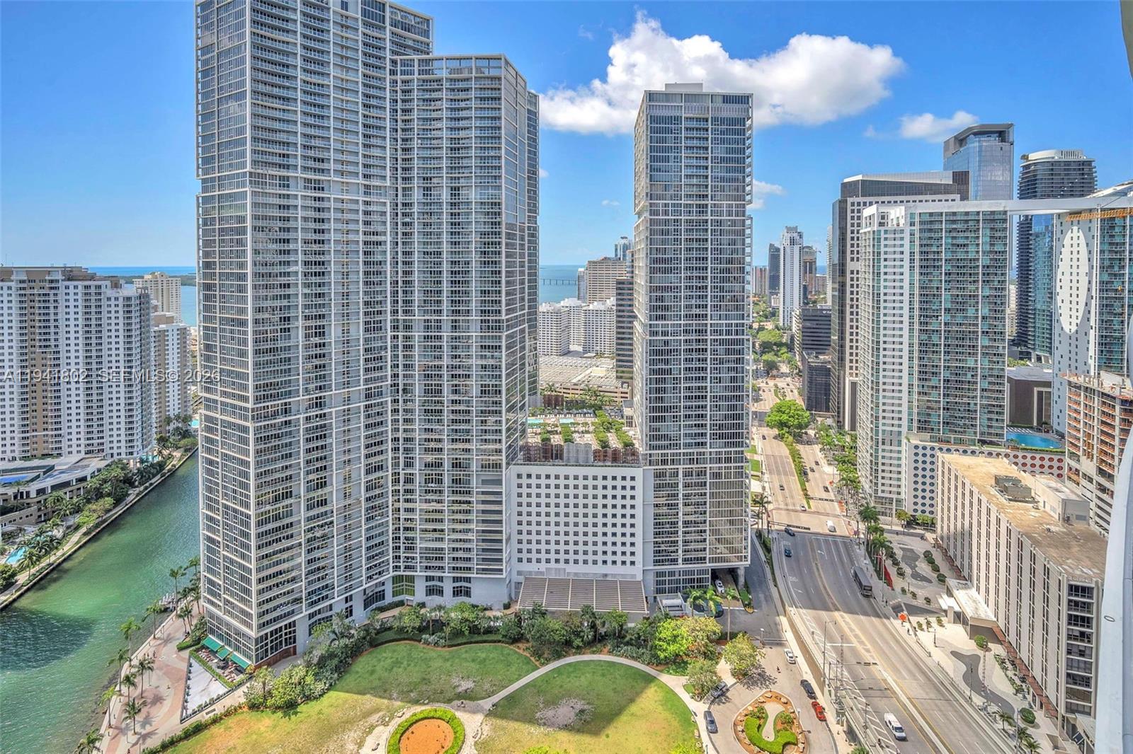 200 Biscayne Boulevard Way #3607, Miami FL 33131