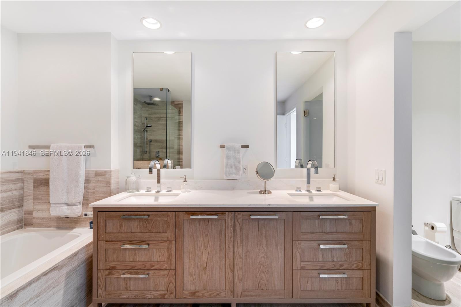 350 Ocean Dr #201N, Key Biscayne FL 33149