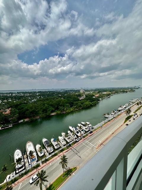 4401 Collins Ave #1817, Miami Beach FL 33140