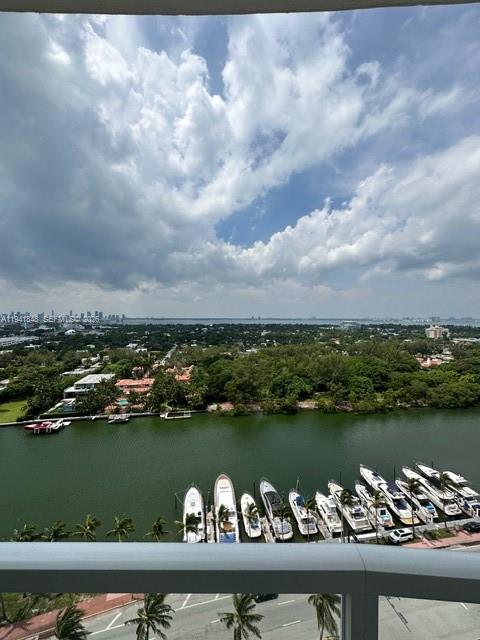 4401 Collins Ave #1817, Miami Beach FL 33140