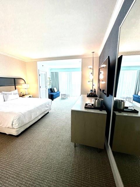 4401 Collins Ave #1817, Miami Beach FL 33140