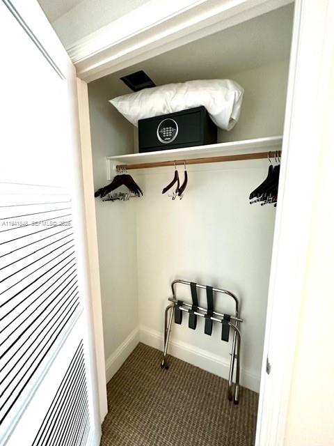4401 Collins Ave #1817, Miami Beach FL 33140