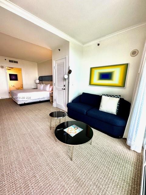 4401 Collins Ave #1817, Miami Beach FL 33140