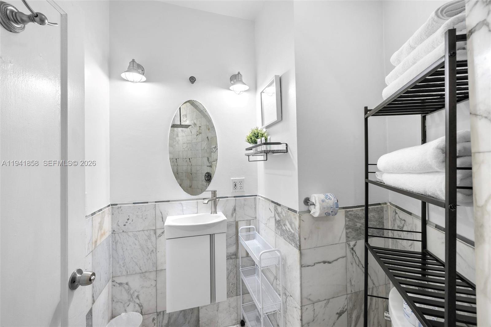 1908 N Ocean Dr #1B & 2B package, Hollywood FL 33019
