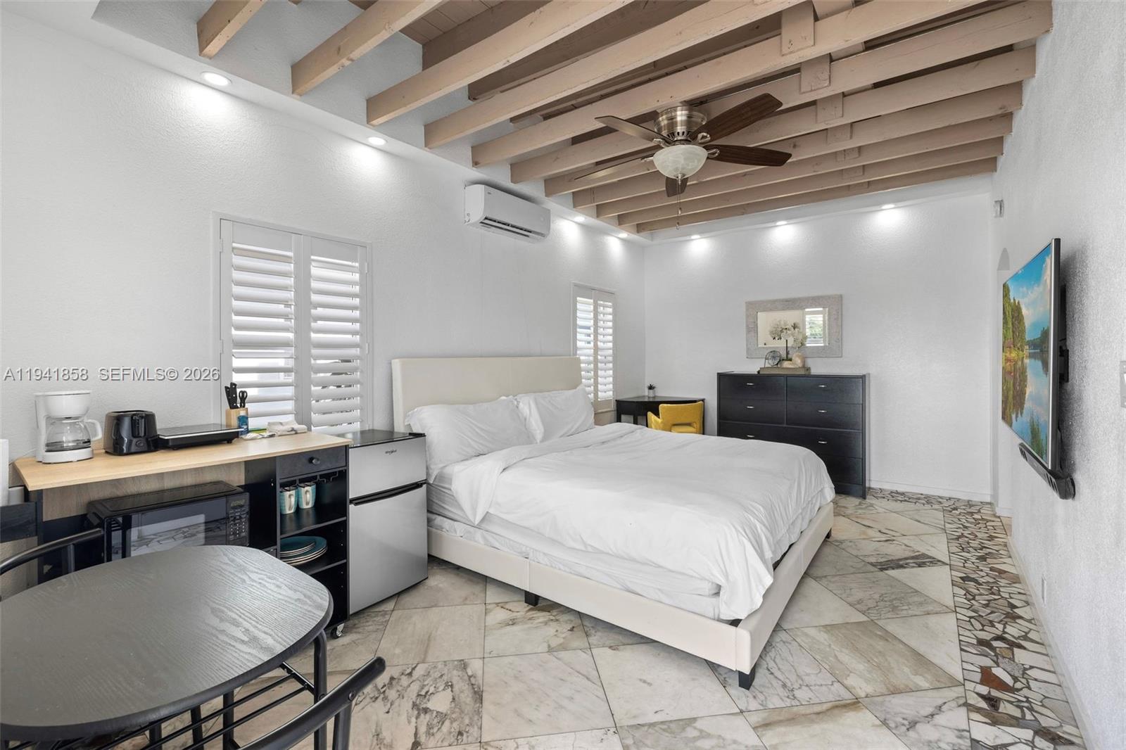 1908 N Ocean Dr #1B & 2B package, Hollywood FL 33019
