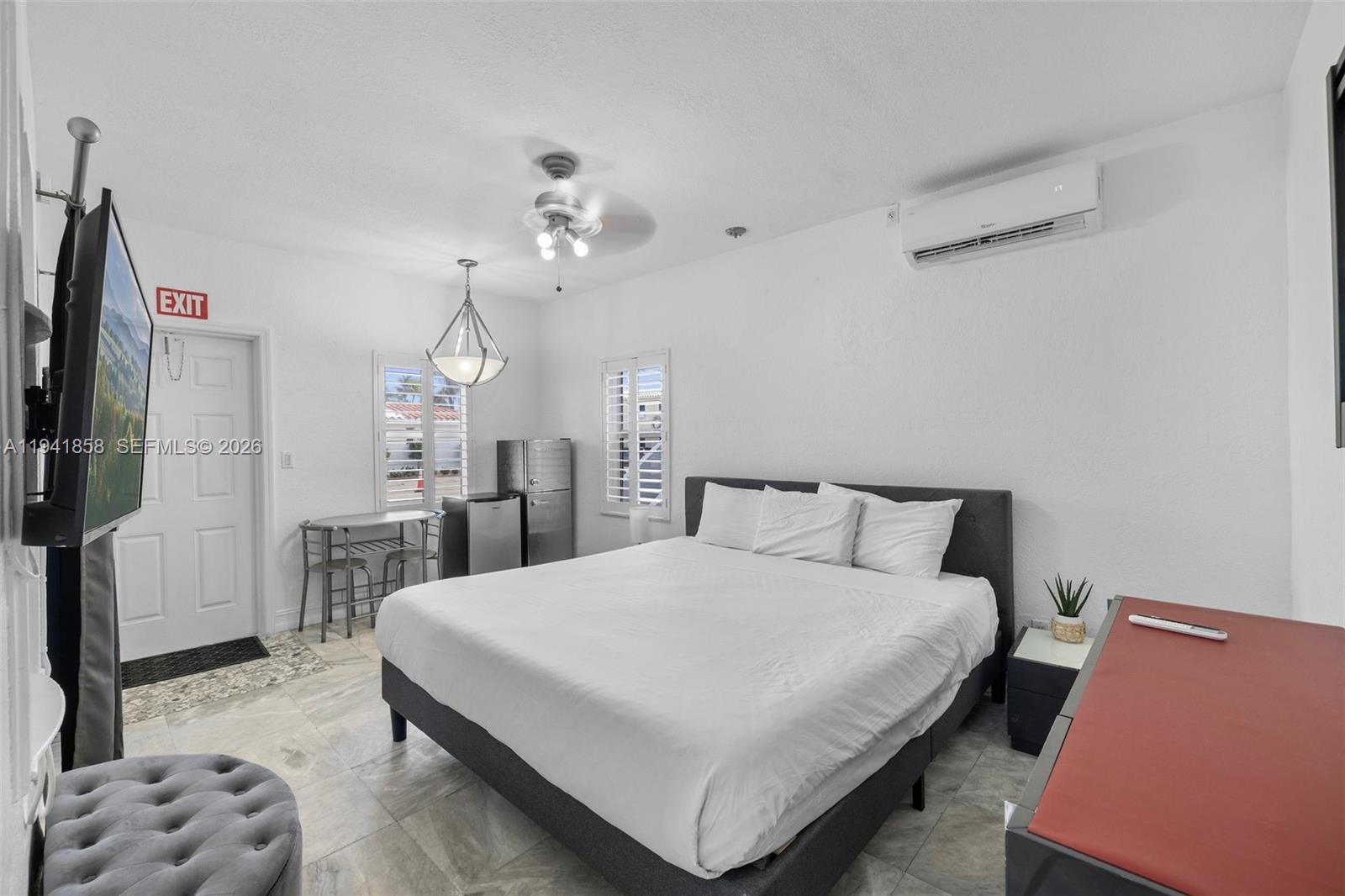 1908 N Ocean Dr #1B & 2B package, Hollywood FL 33019