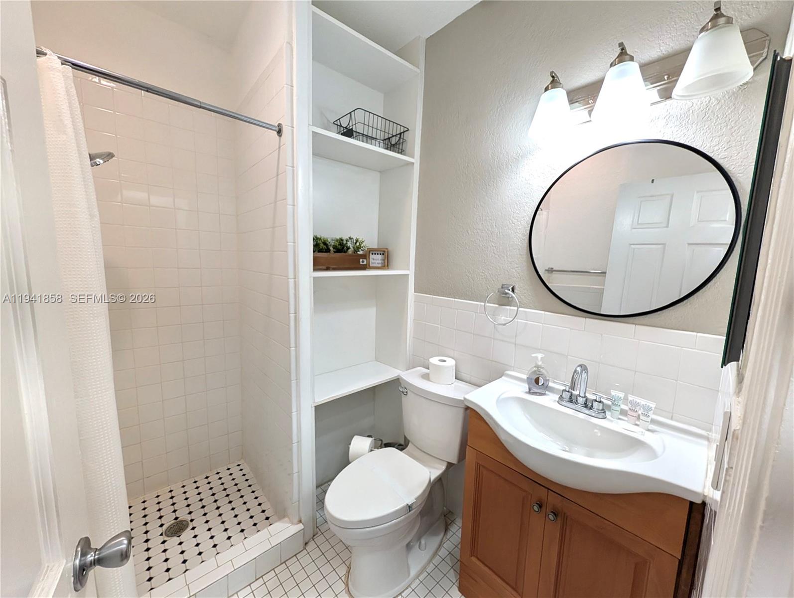 1908 N Ocean Dr #1B & 2B package, Hollywood FL 33019