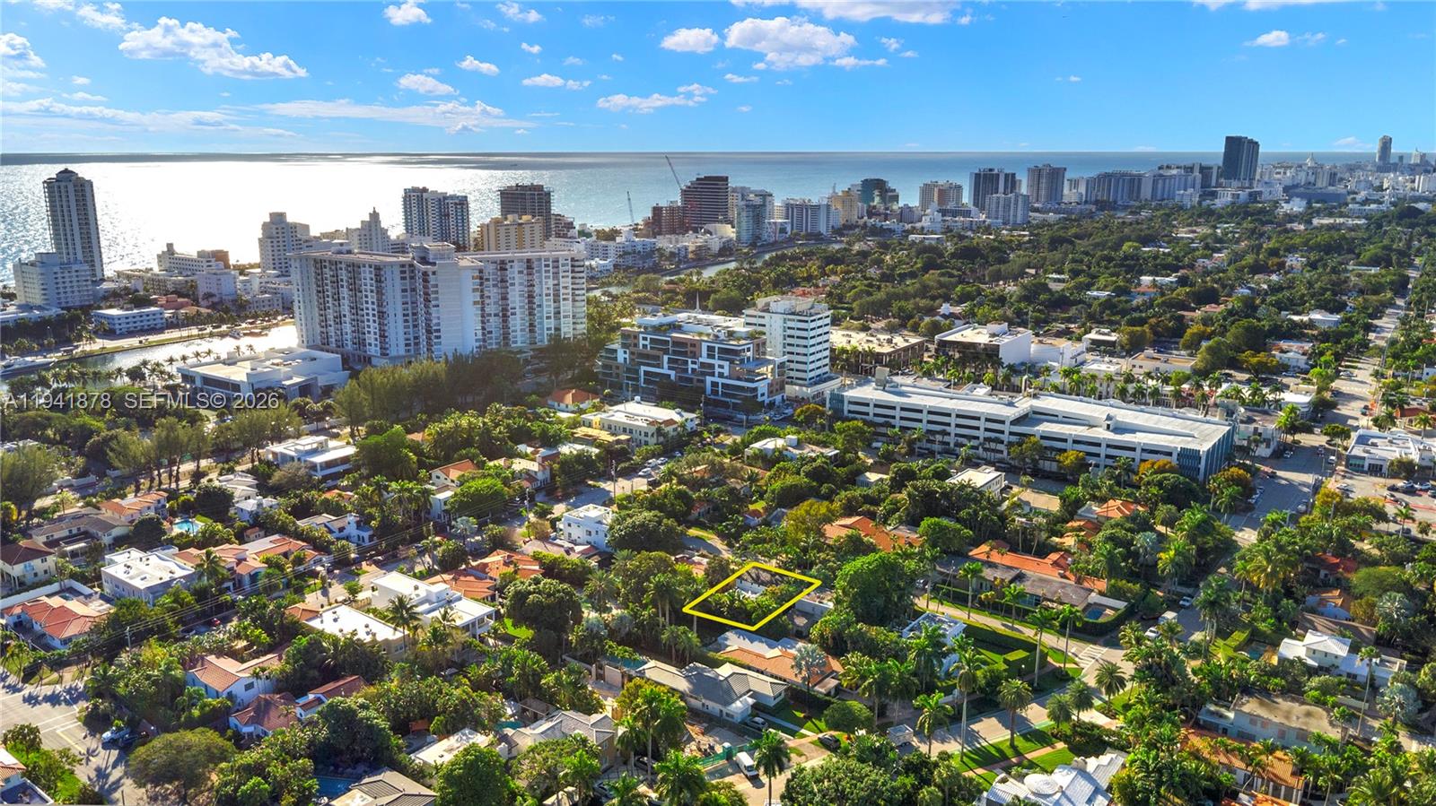 435 W 43rd St, Miami Beach FL 33140