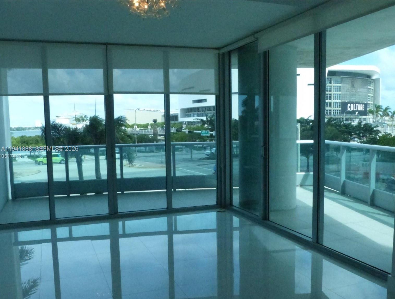 900 Biscayne Blvd #401, Miami FL 33132