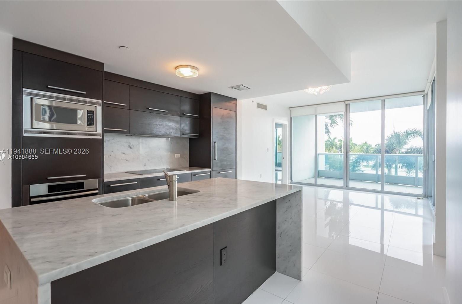 900 Biscayne Blvd #401, Miami FL 33132