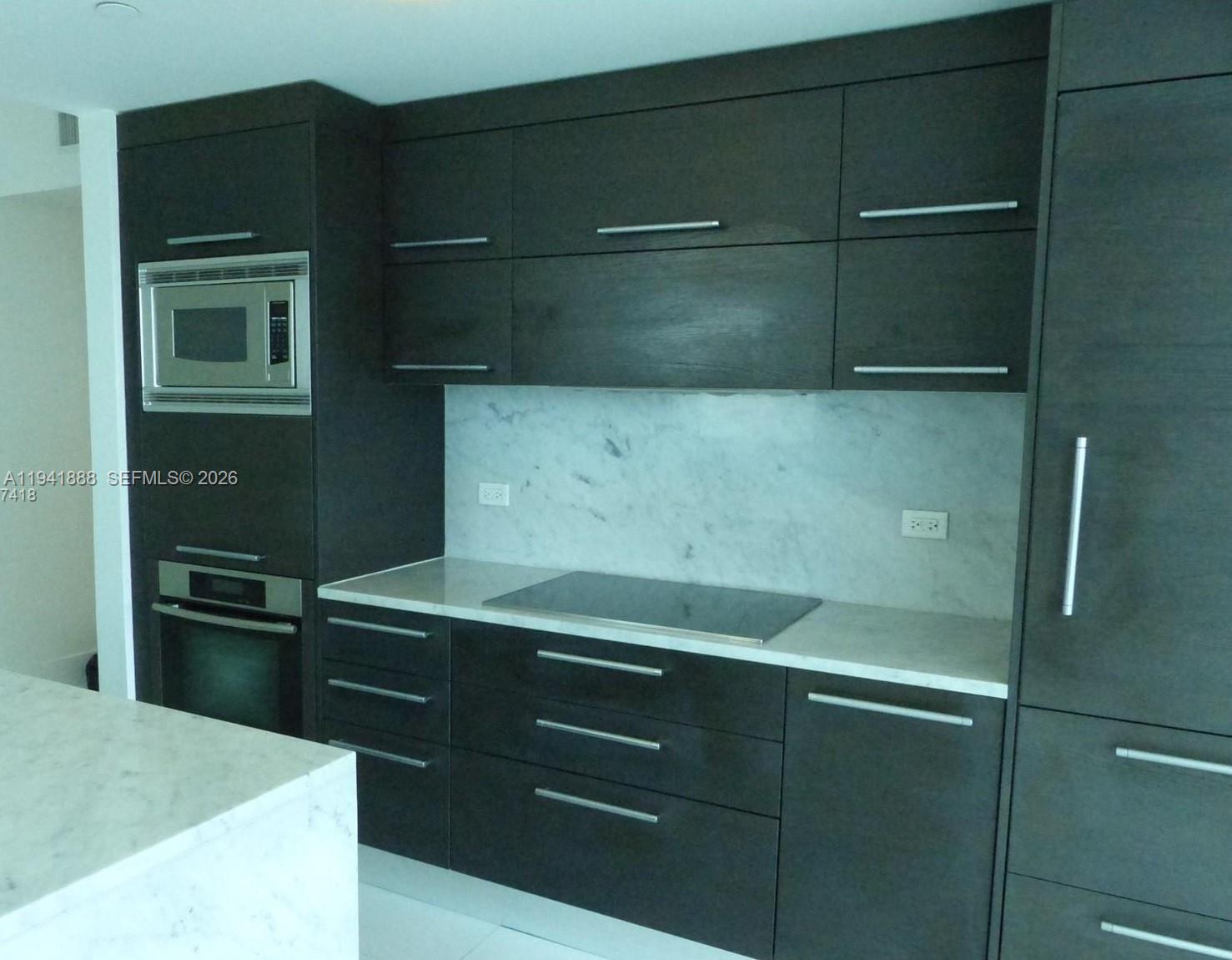 900 Biscayne Blvd #401, Miami FL 33132