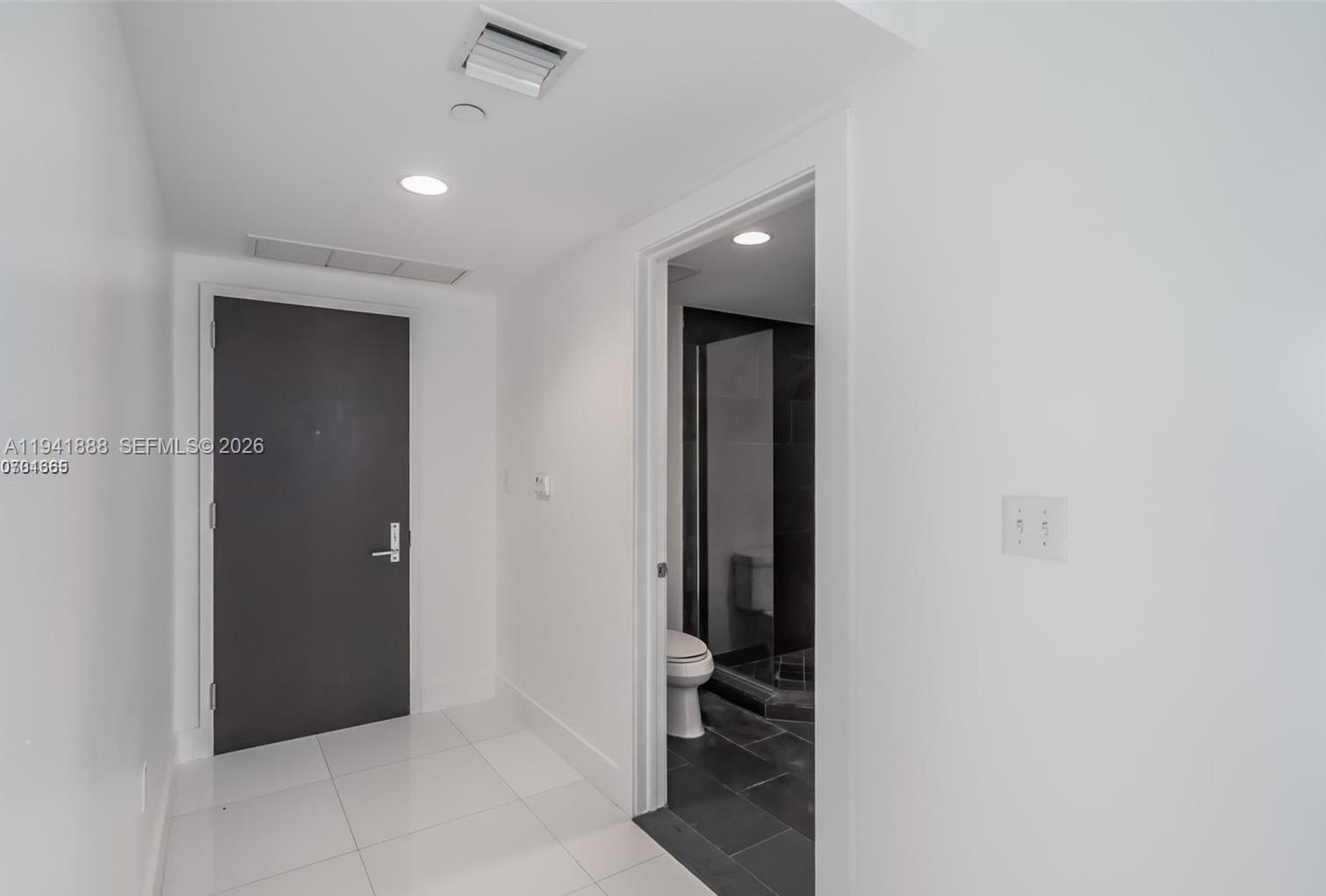 900 Biscayne Blvd #401, Miami FL 33132
