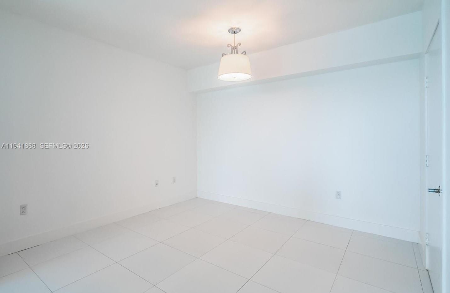 900 Biscayne Blvd #401, Miami FL 33132