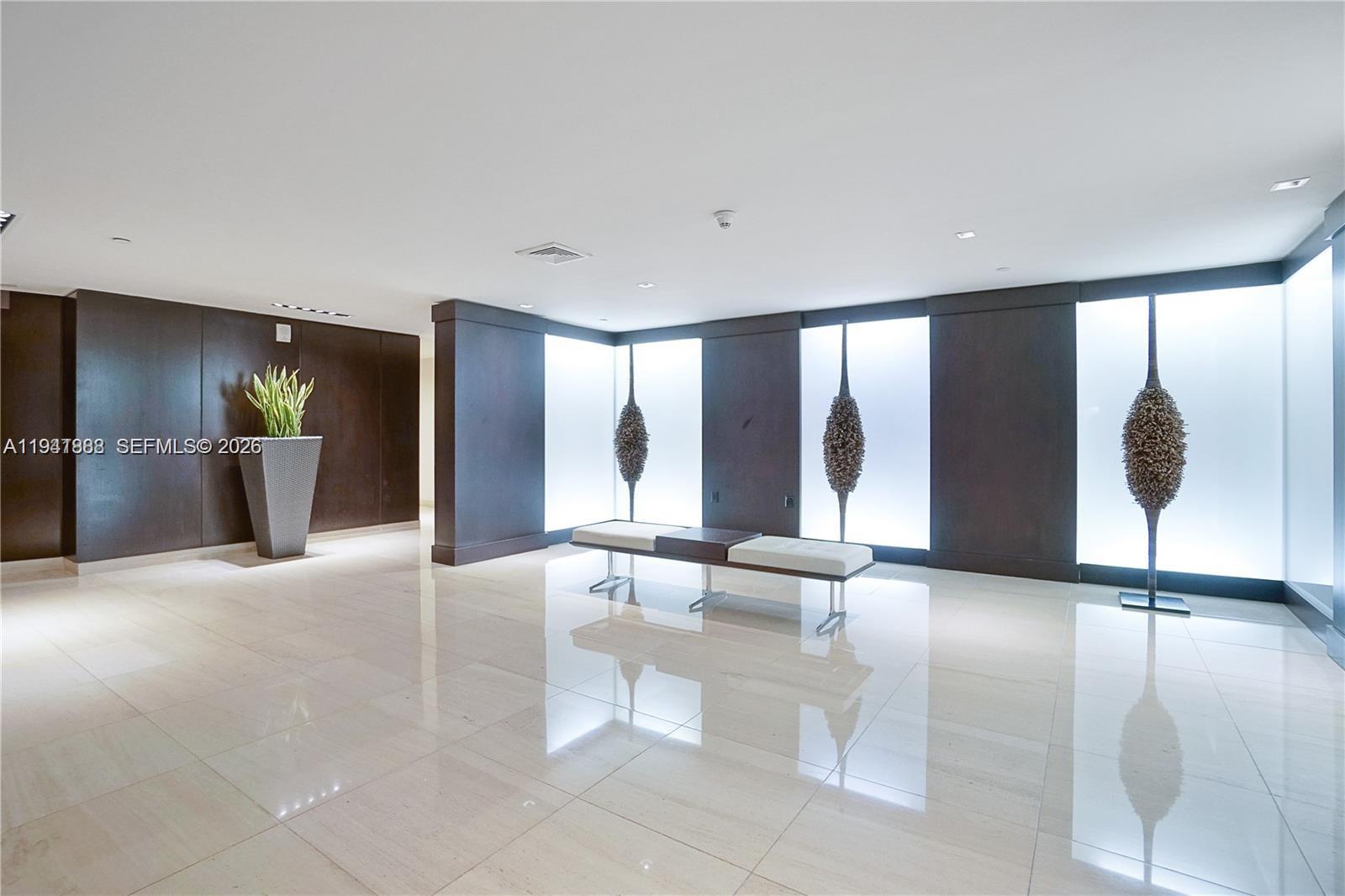 900 Biscayne Blvd #401, Miami FL 33132