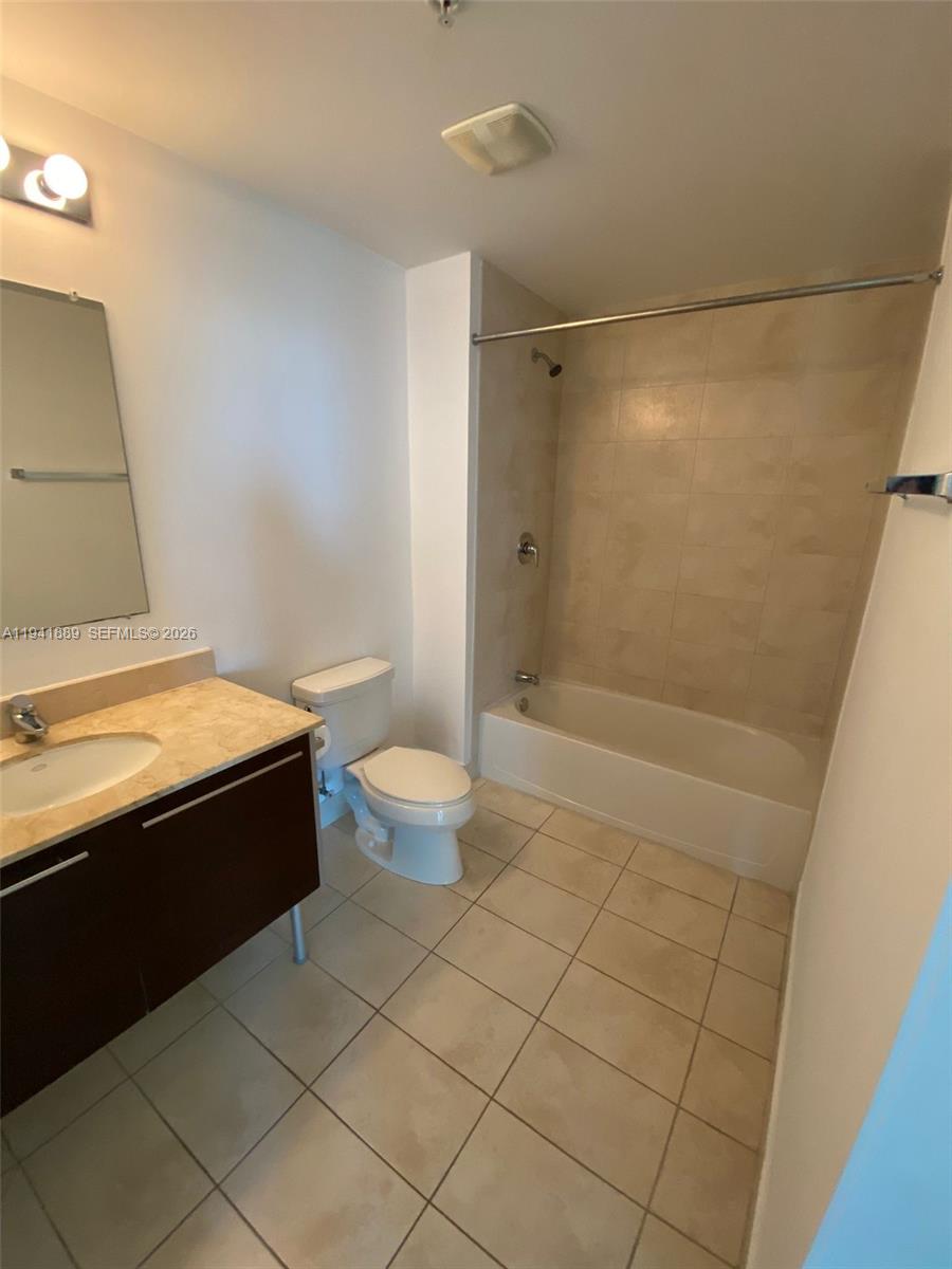1900 N Bayshore Dr #3717, Miami FL 33132