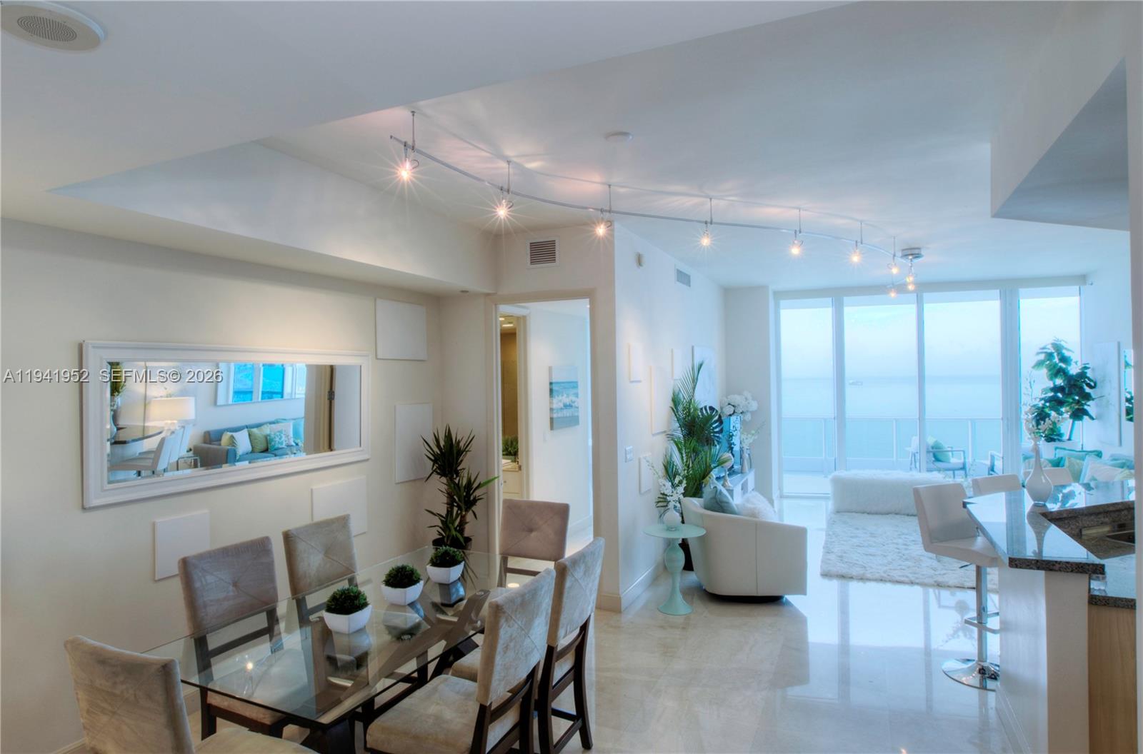 100 S Pointe Dr #2507, Miami Beach FL 33139