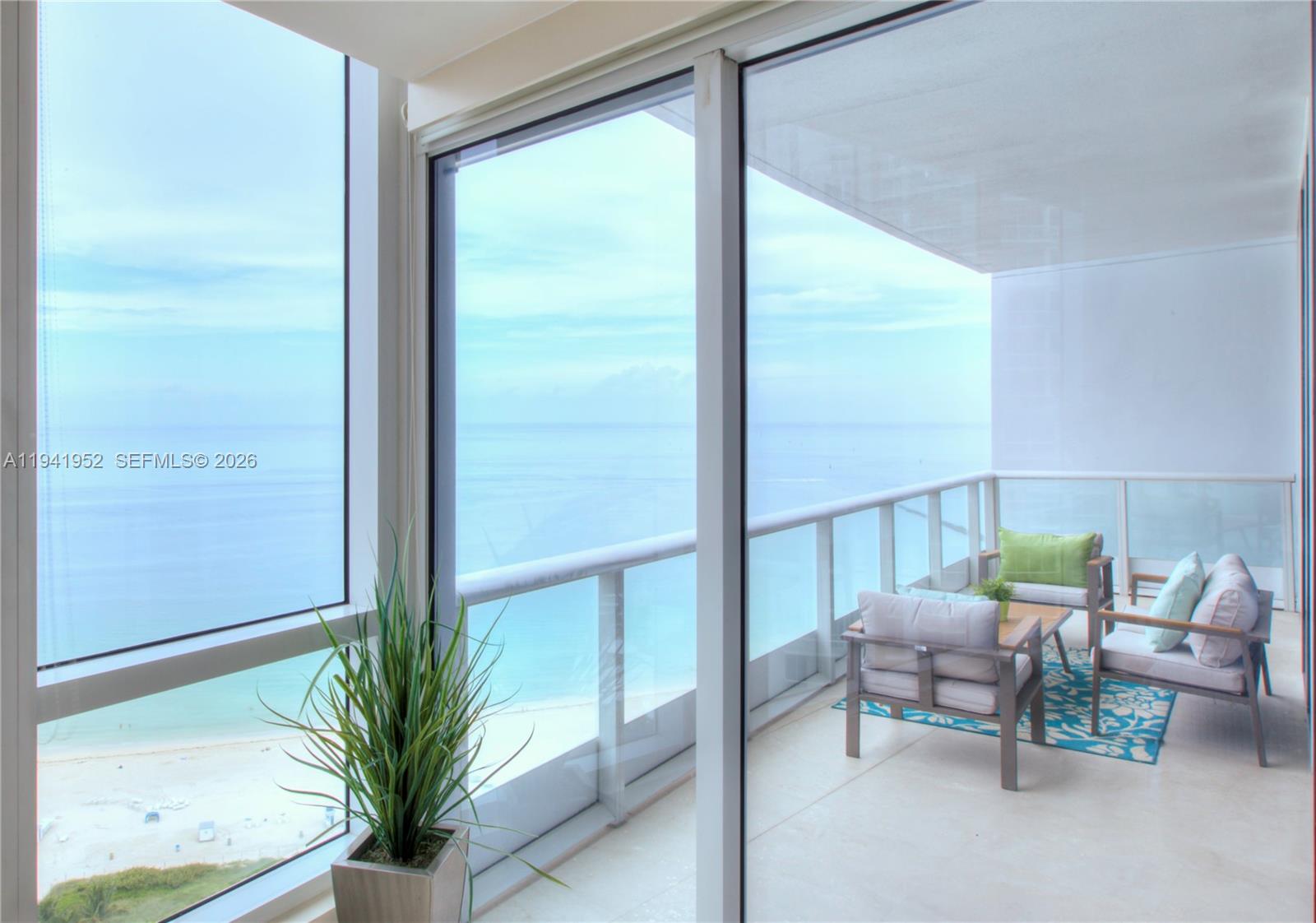 100 S Pointe Dr #2507, Miami Beach FL 33139