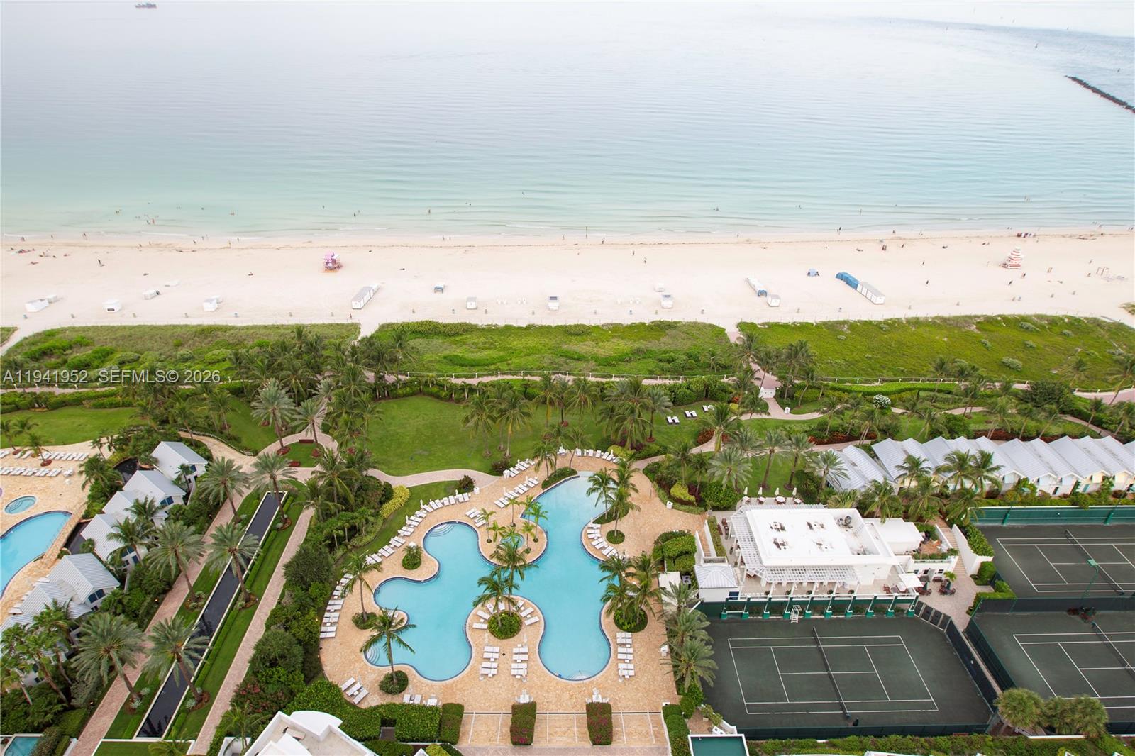 100 S Pointe Dr #2507, Miami Beach FL 33139