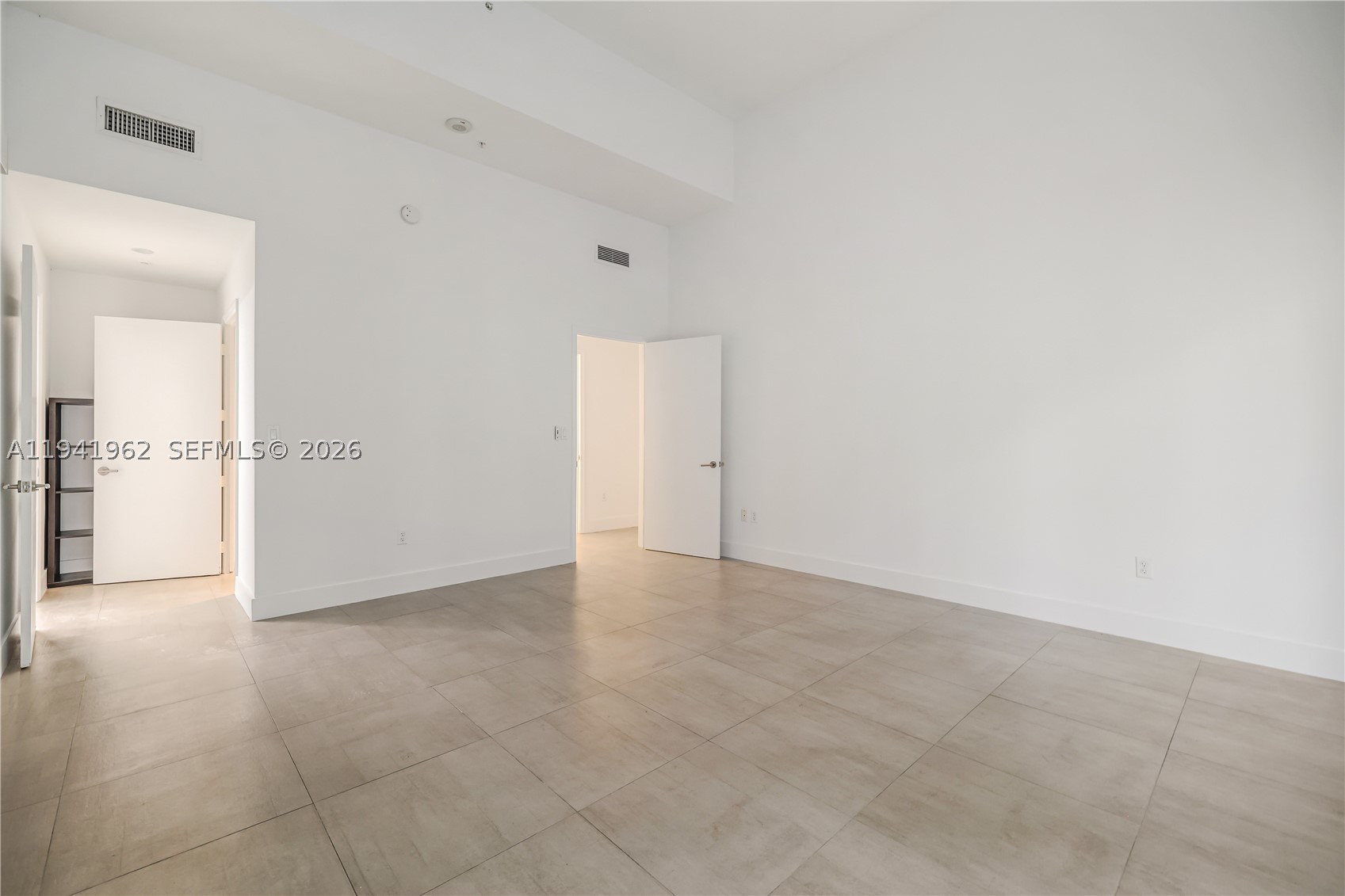 1010 SW 2nd Ave #506, Miami FL 33130