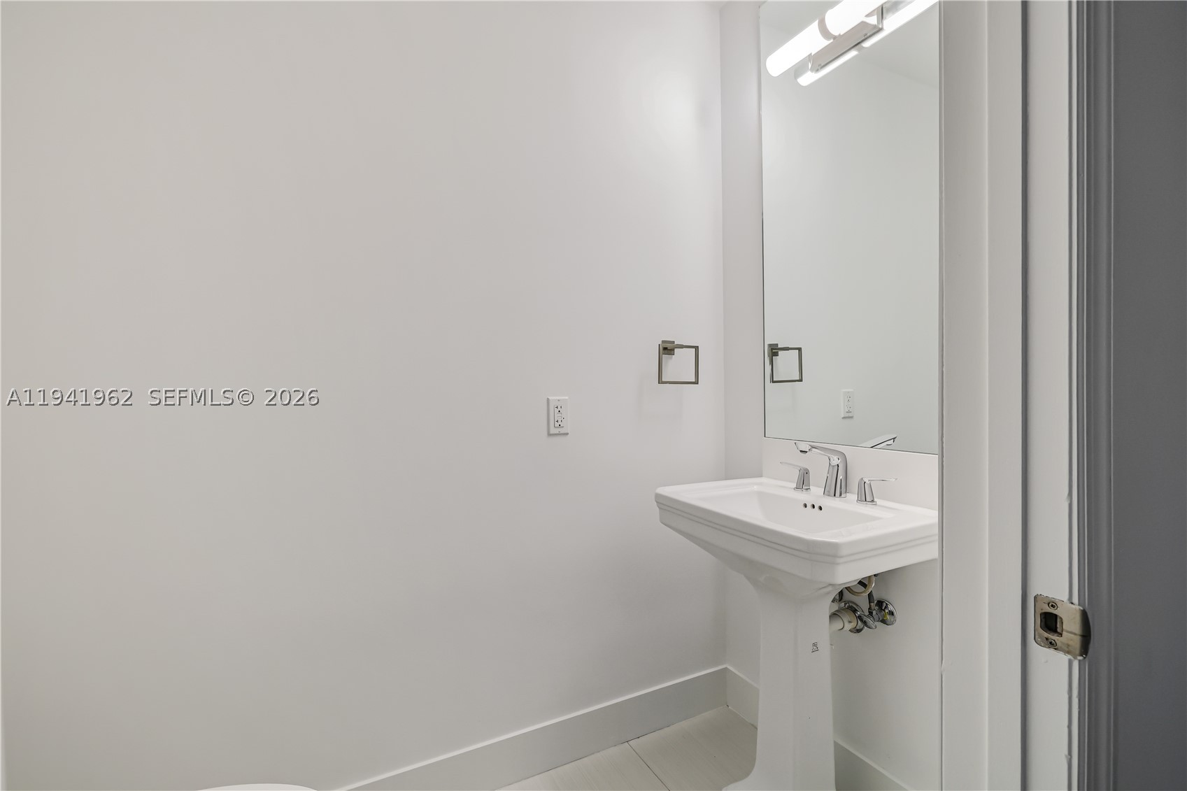 1010 SW 2nd Ave #506, Miami FL 33130