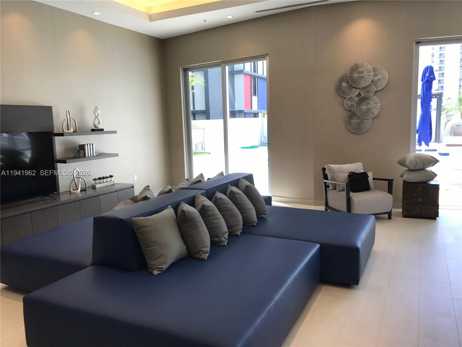 1010 SW 2nd Ave #506, Miami FL 33130
