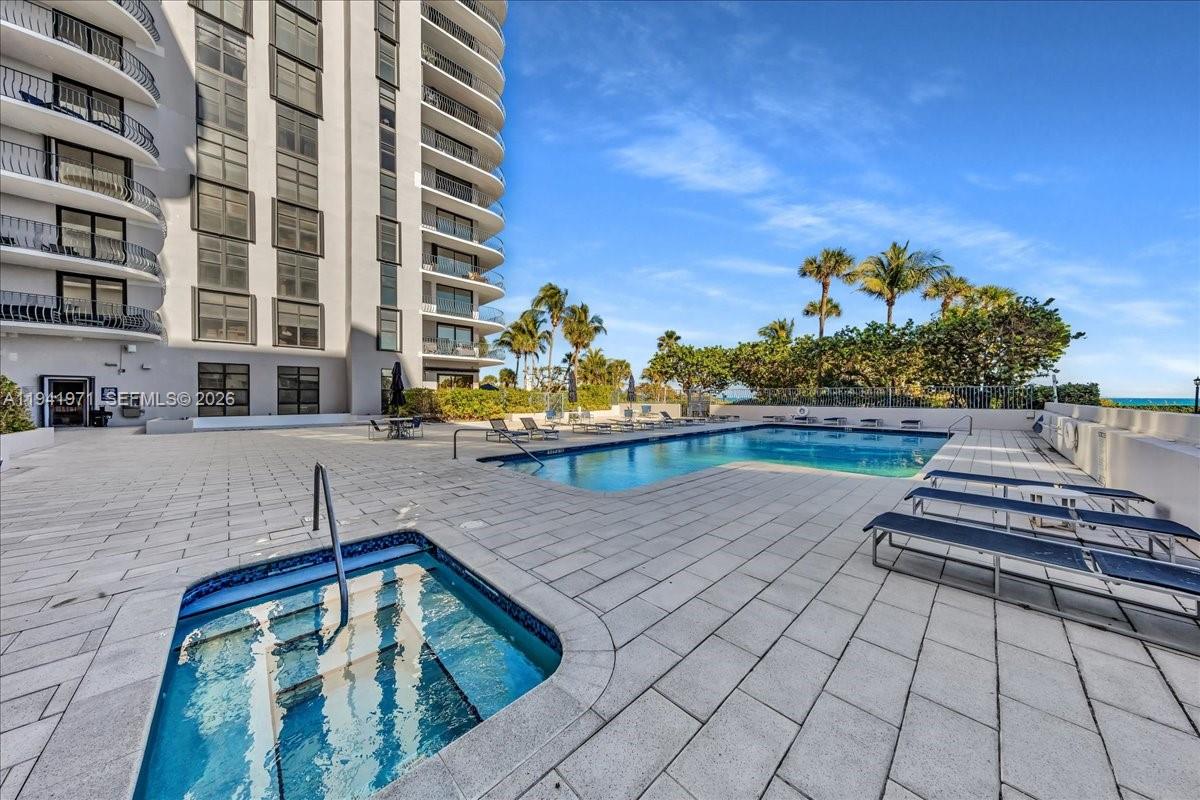 8877 Collins Ave #PH-2, Surfside FL 33154