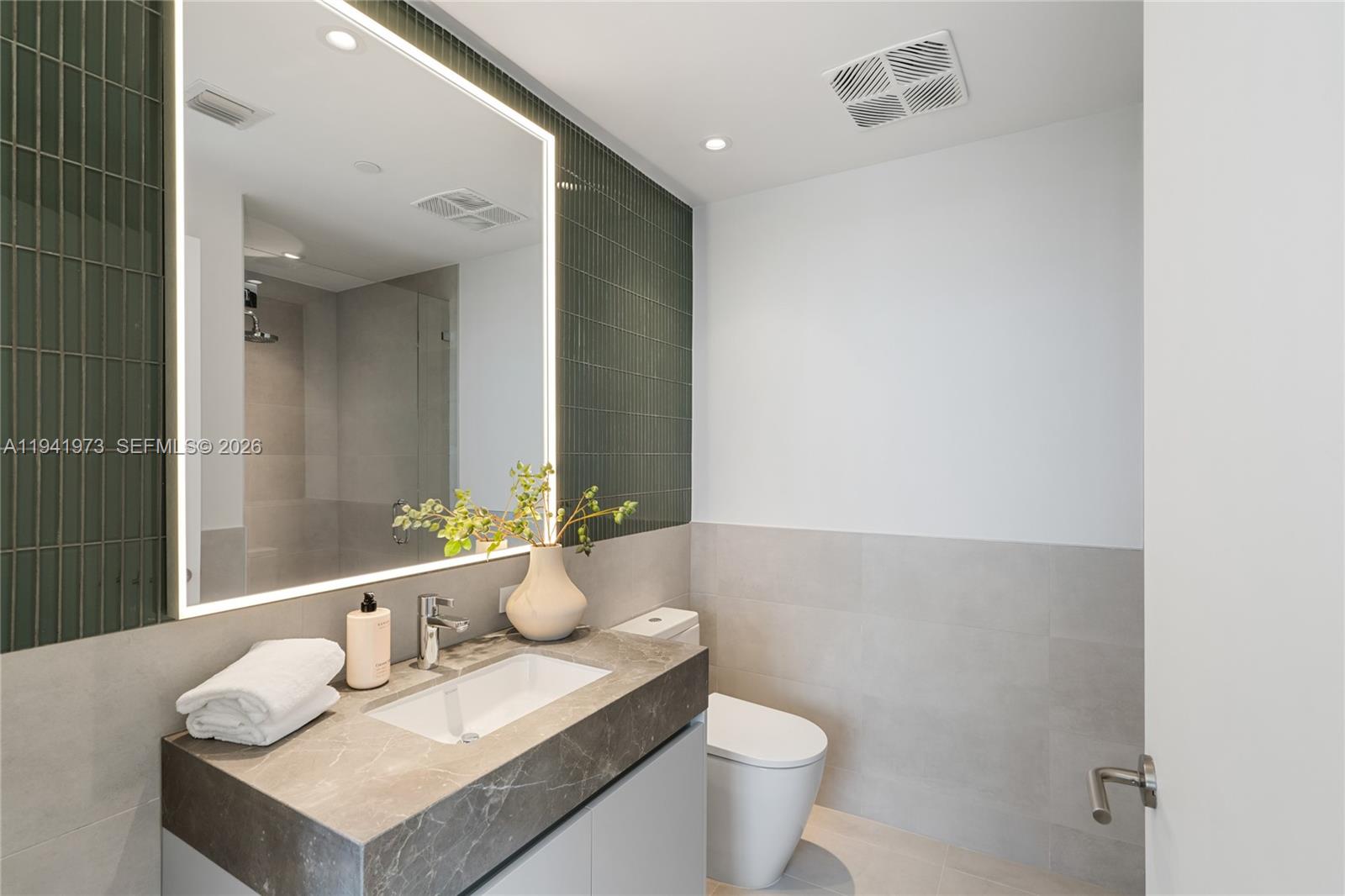 500 Alton Rd #2101/02, Miami Beach FL 33139