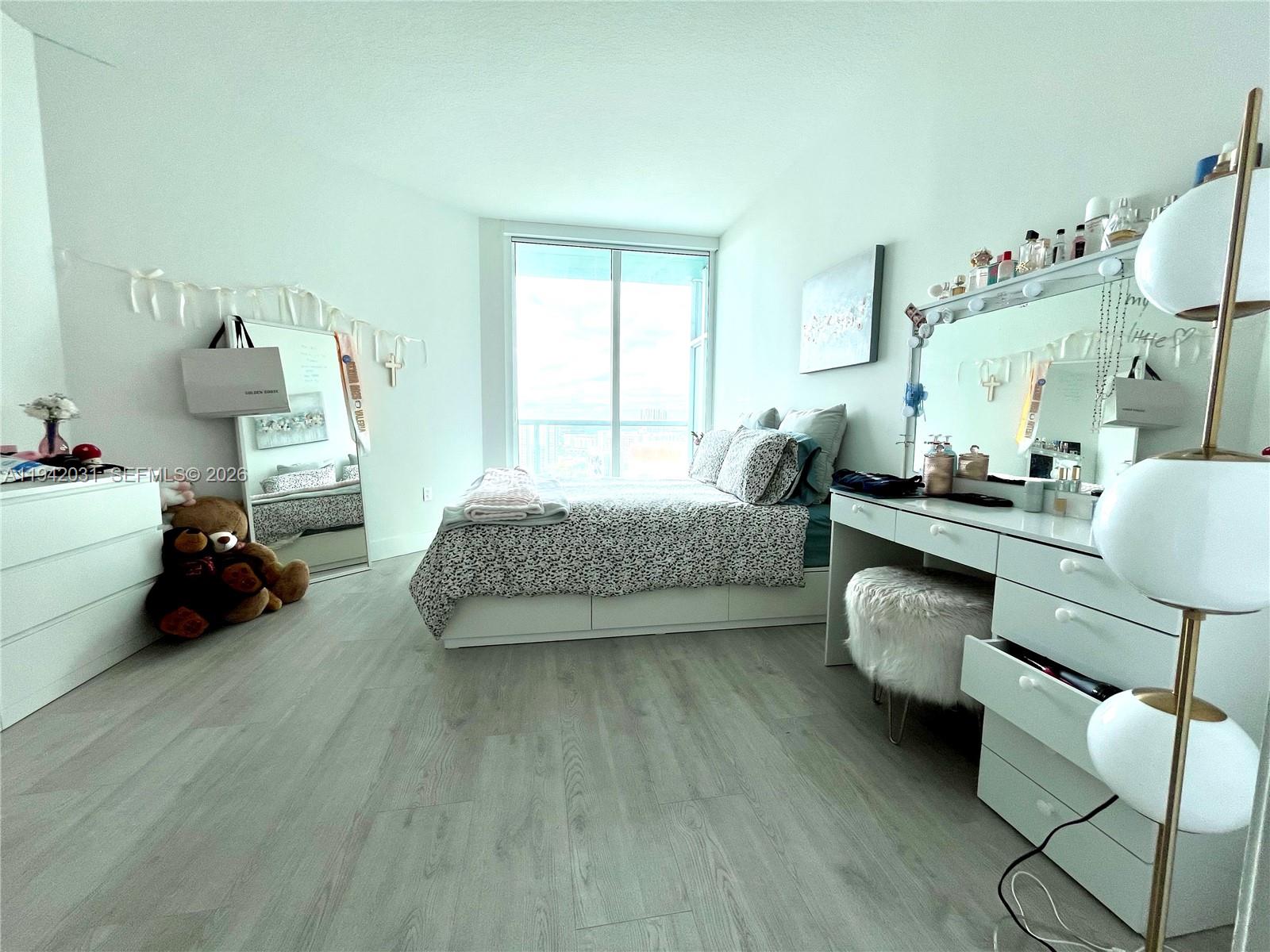1900 N Bayshore Dr #1714, Miami FL 33132