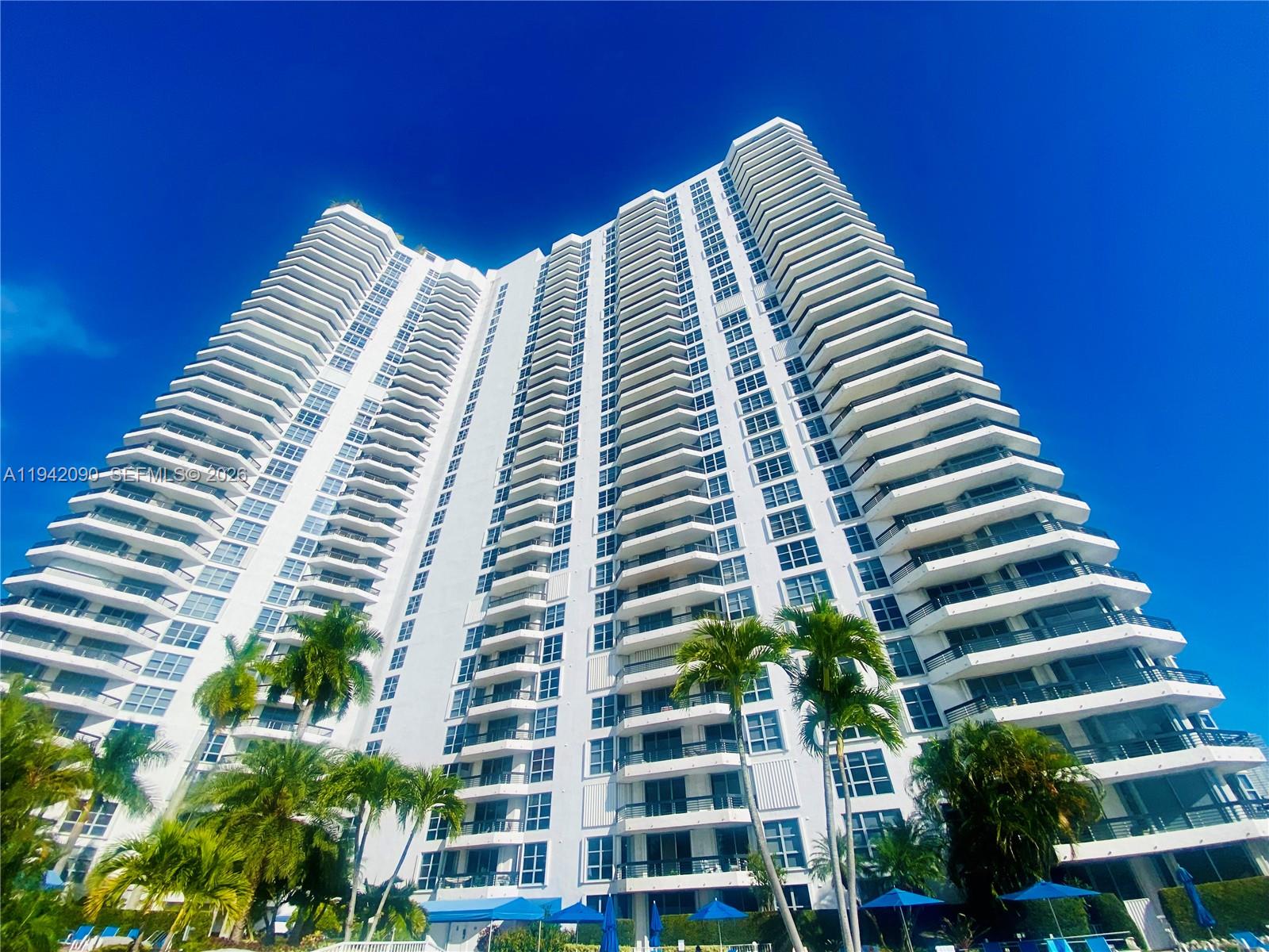 3530 Mystic Pointe Dr #1606, Aventura FL 33180