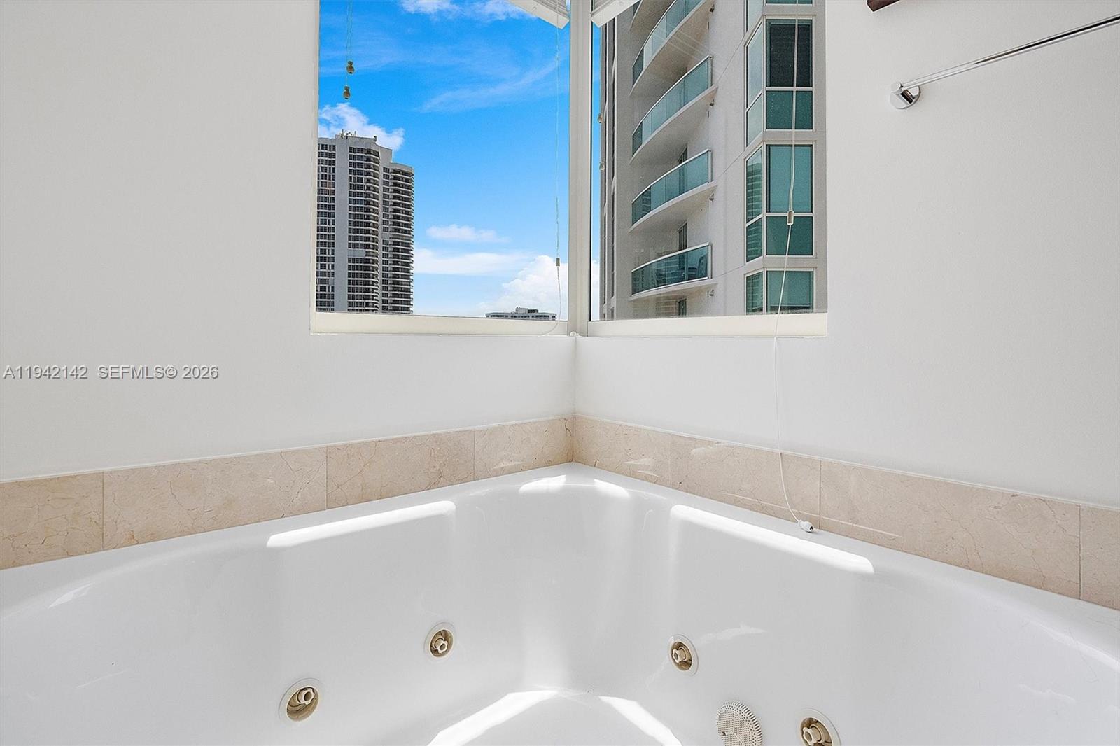 19400 Turnberry Way #1131, Aventura FL 33180