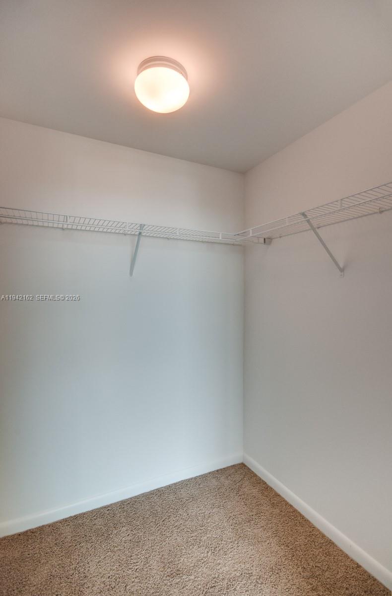 253 NE 2nd St #1107, Miami FL 33132