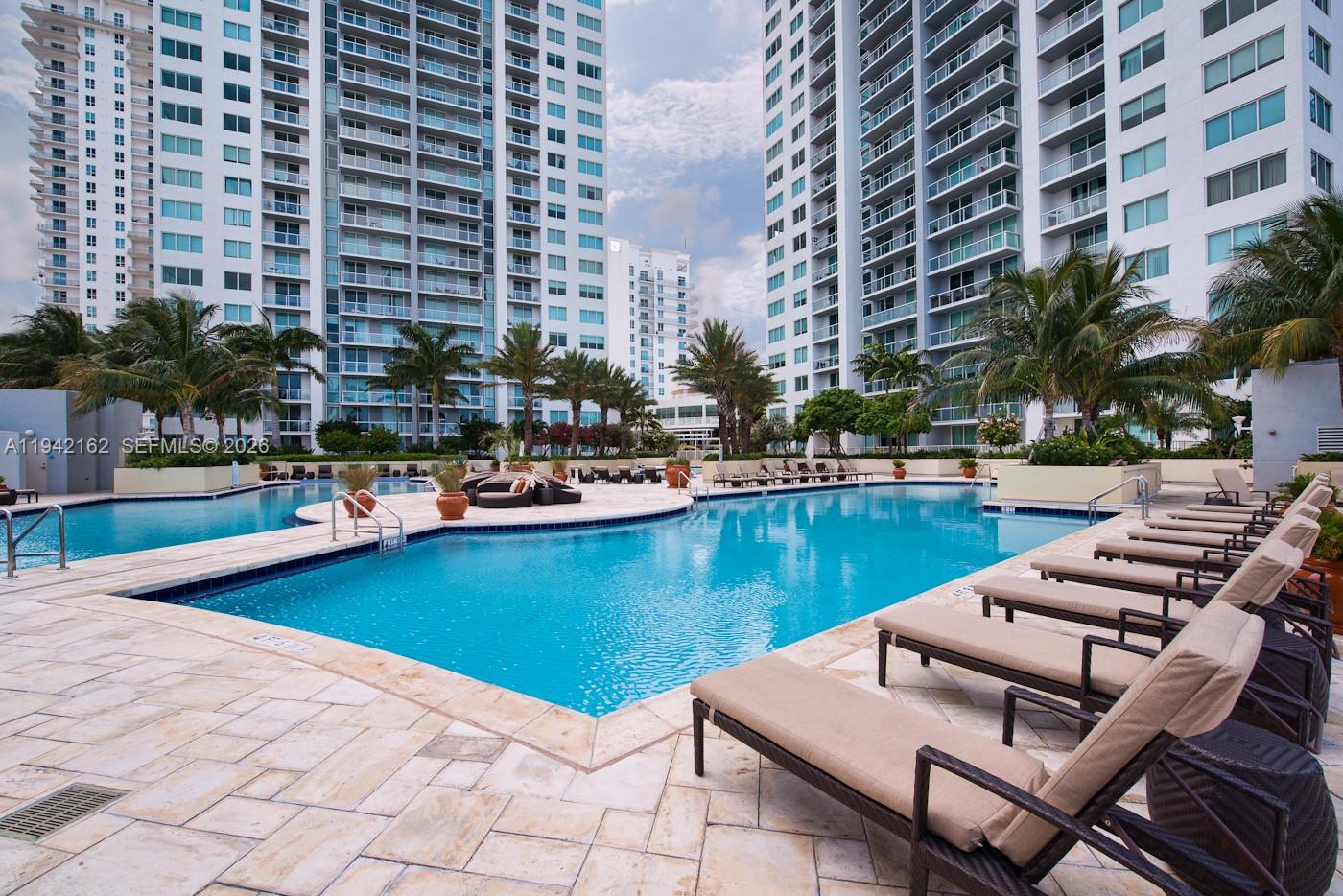 253 NE 2nd St #1107, Miami FL 33132