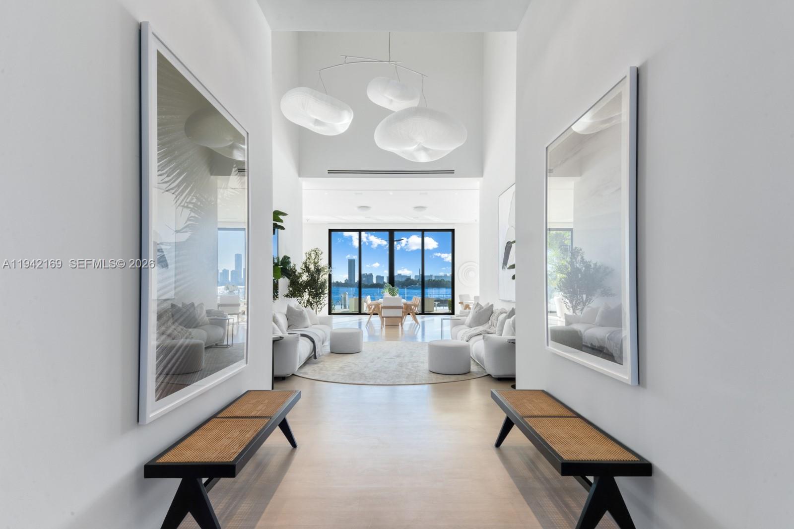 33 E Dilido Dr, Miami Beach FL 33139