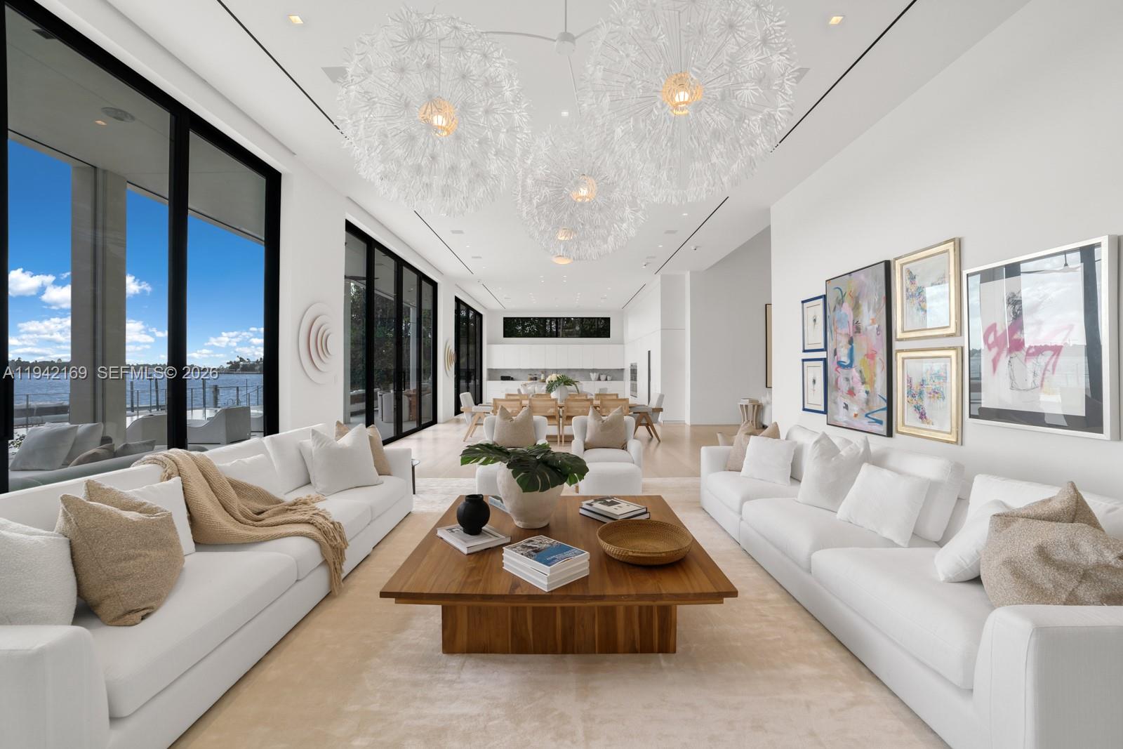 33 E Dilido Dr, Miami Beach FL 33139