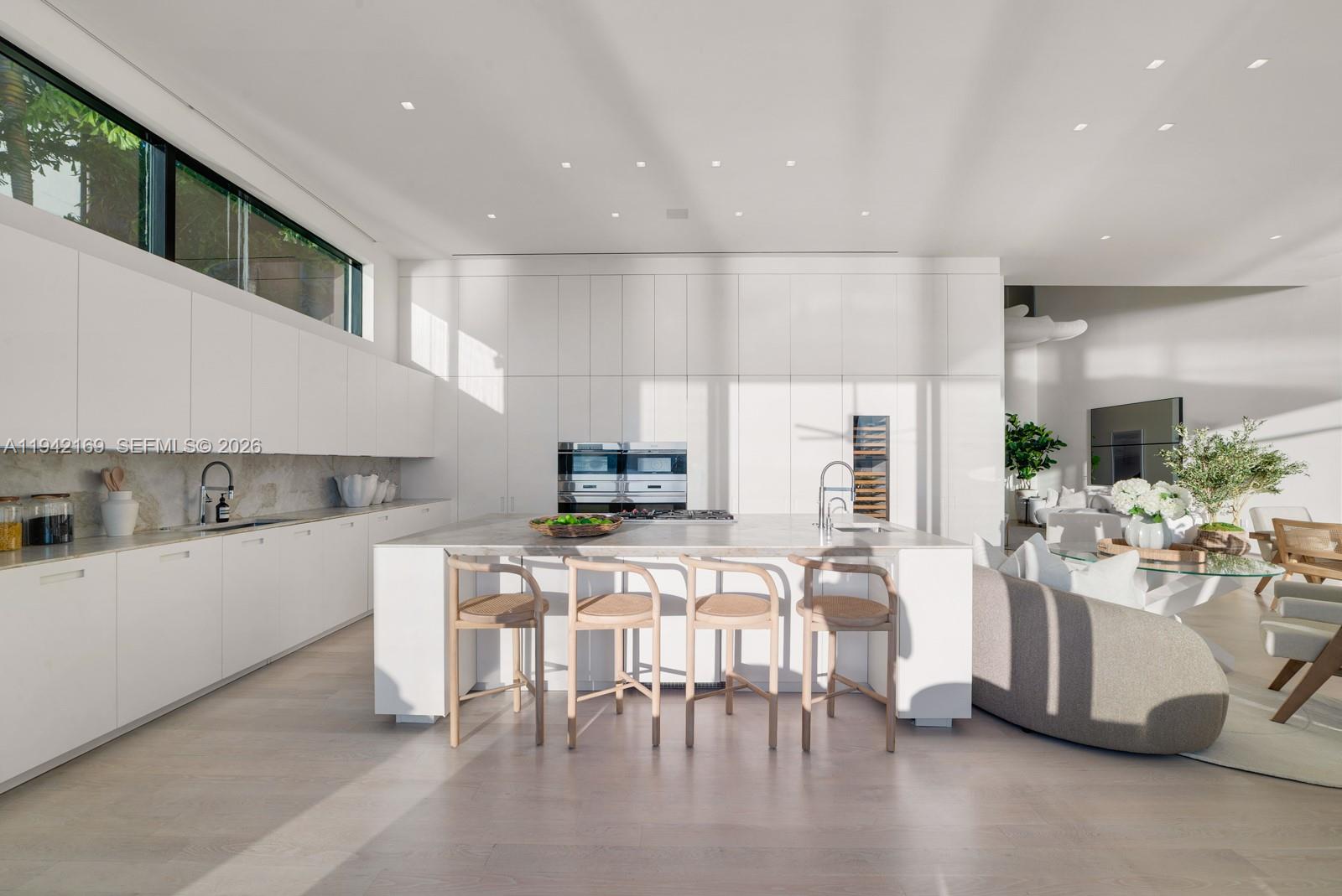 33 E Dilido Dr, Miami Beach FL 33139