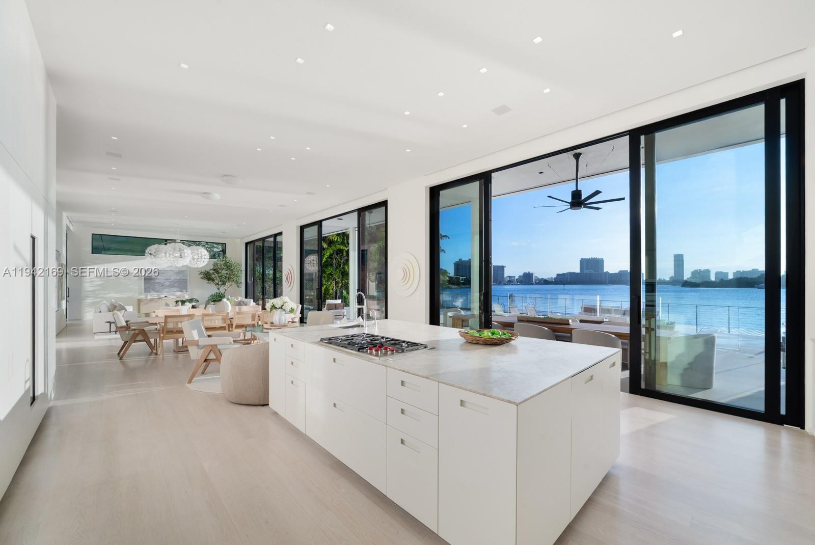 33 E Dilido Dr, Miami Beach FL 33139