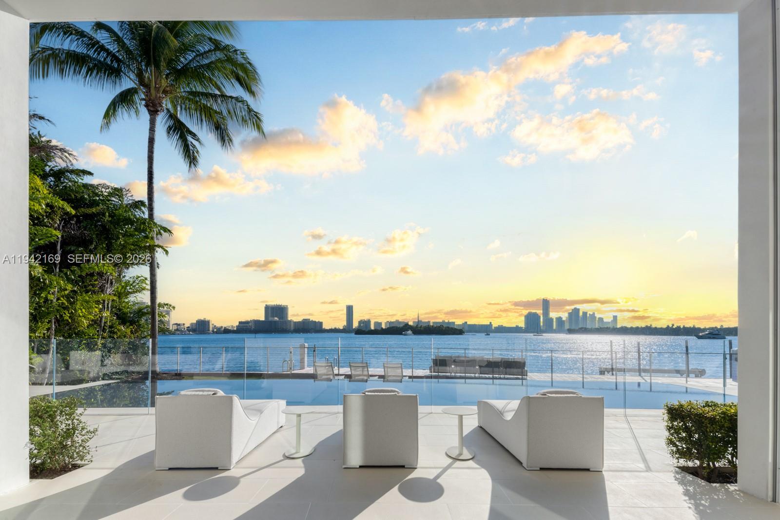 33 E Dilido Dr, Miami Beach FL 33139