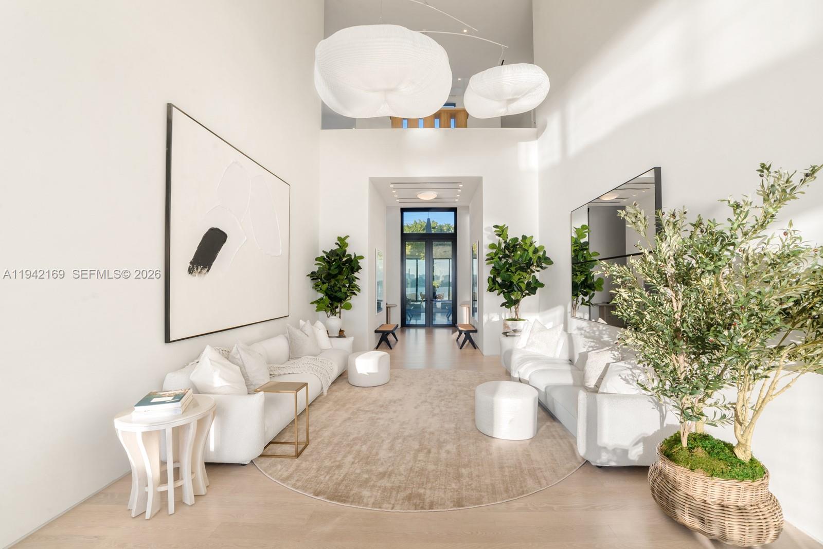 33 E Dilido Dr, Miami Beach FL 33139