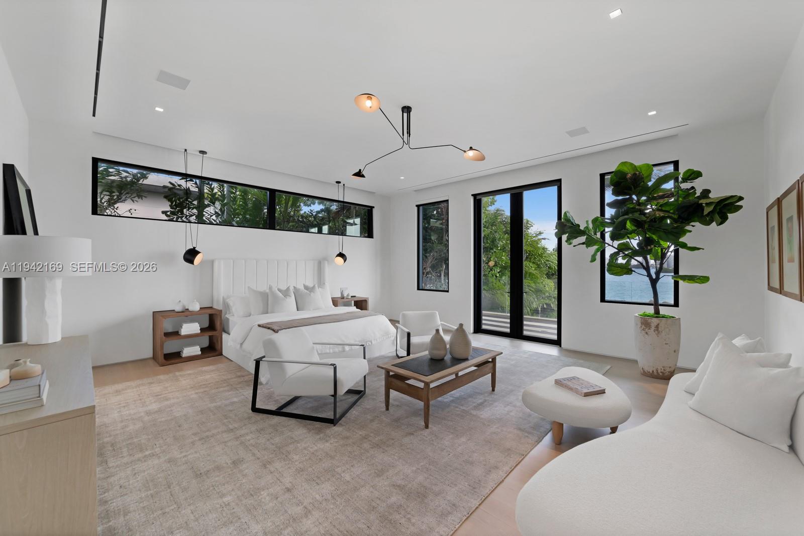 33 E Dilido Dr, Miami Beach FL 33139
