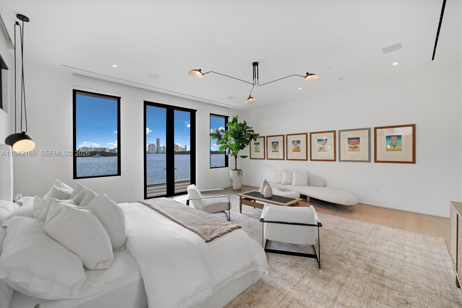 33 E Dilido Dr, Miami Beach FL 33139