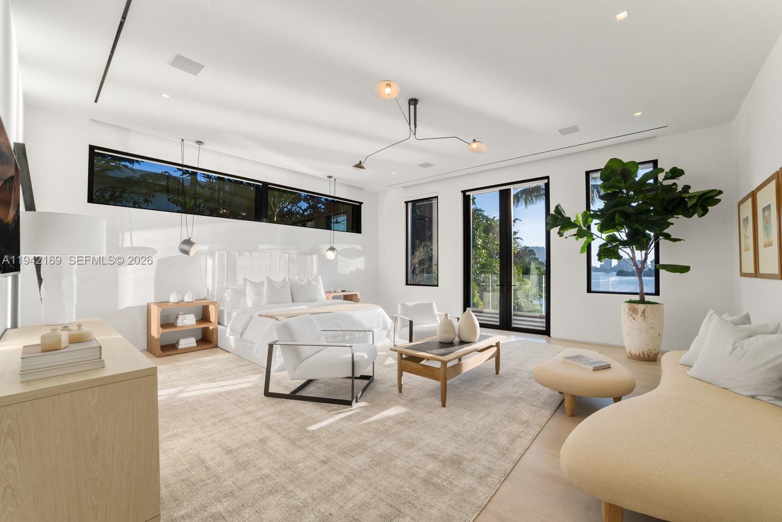 33 E Dilido Dr, Miami Beach FL 33139