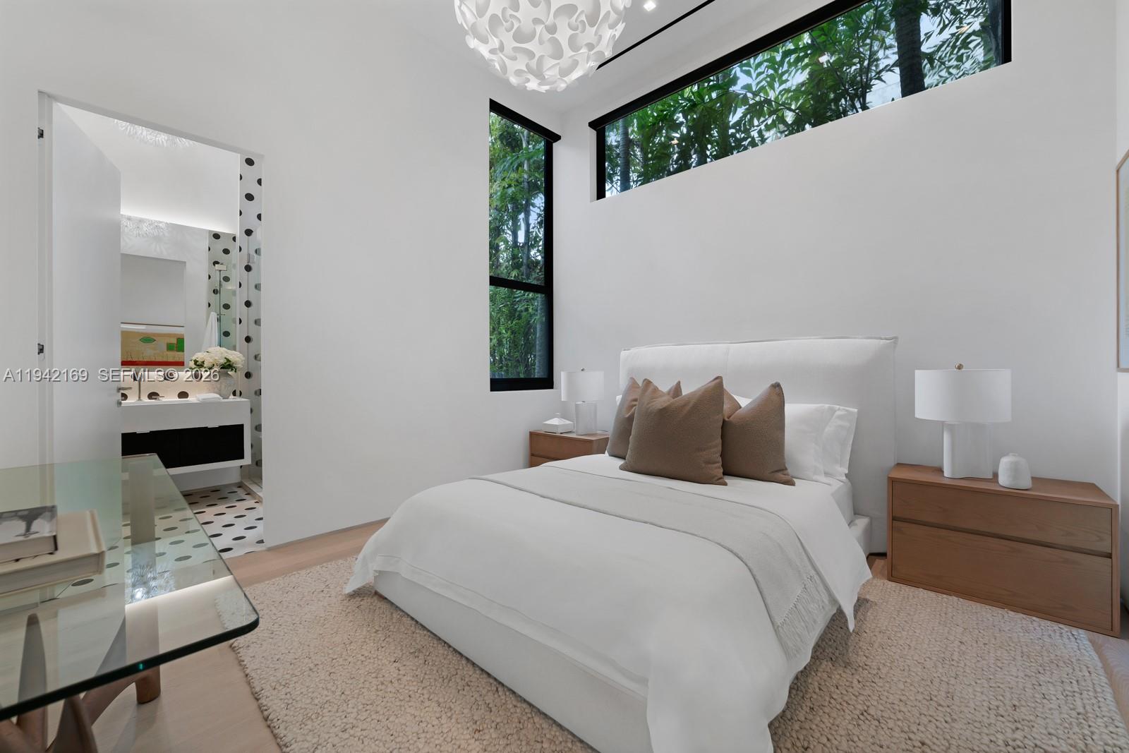 33 E Dilido Dr, Miami Beach FL 33139