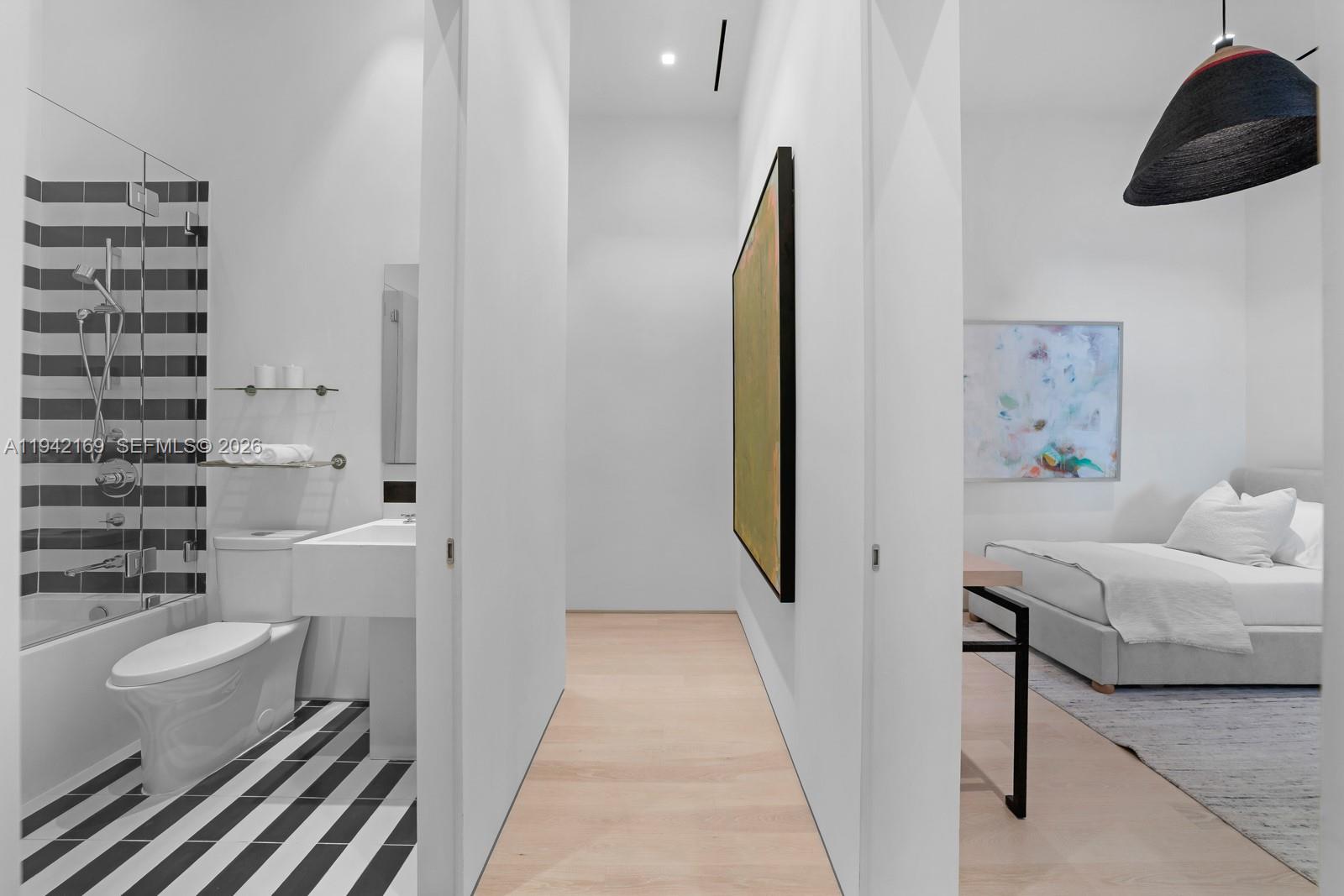 33 E Dilido Dr, Miami Beach FL 33139