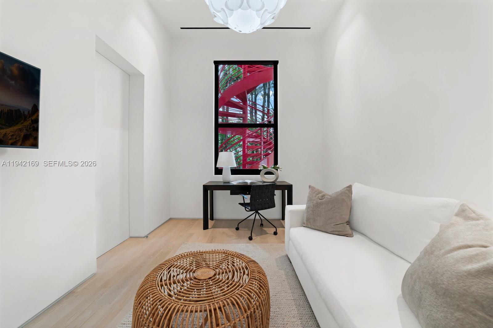 33 E Dilido Dr, Miami Beach FL 33139