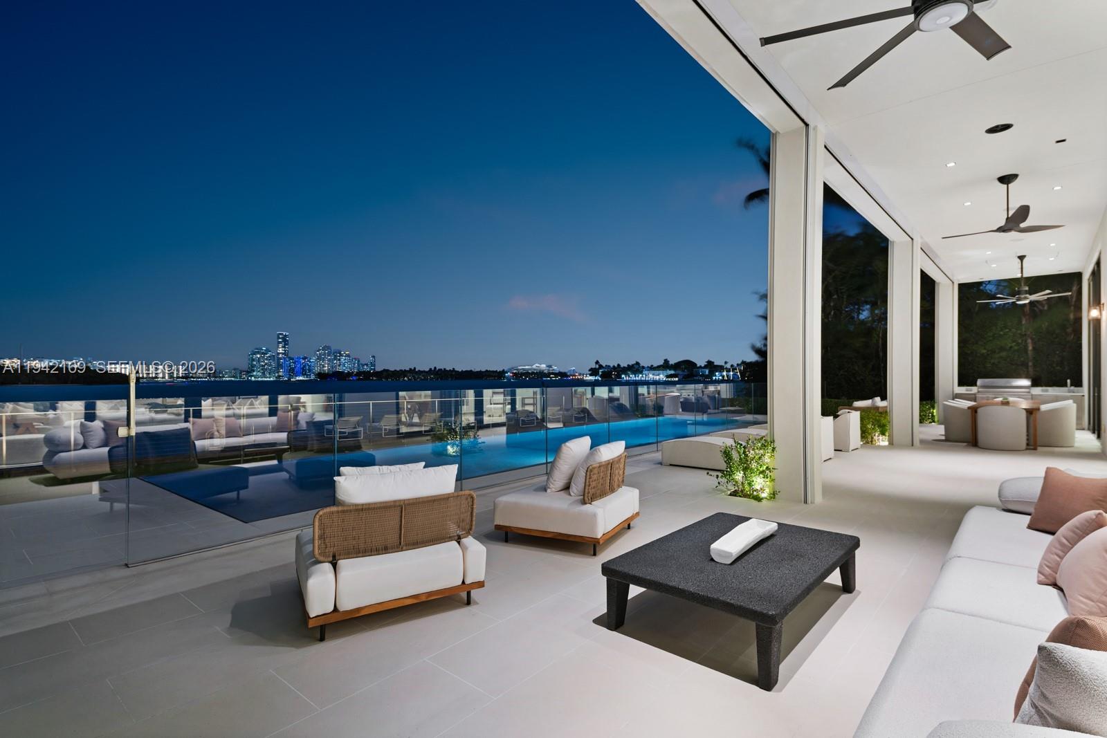 33 E Dilido Dr, Miami Beach FL 33139