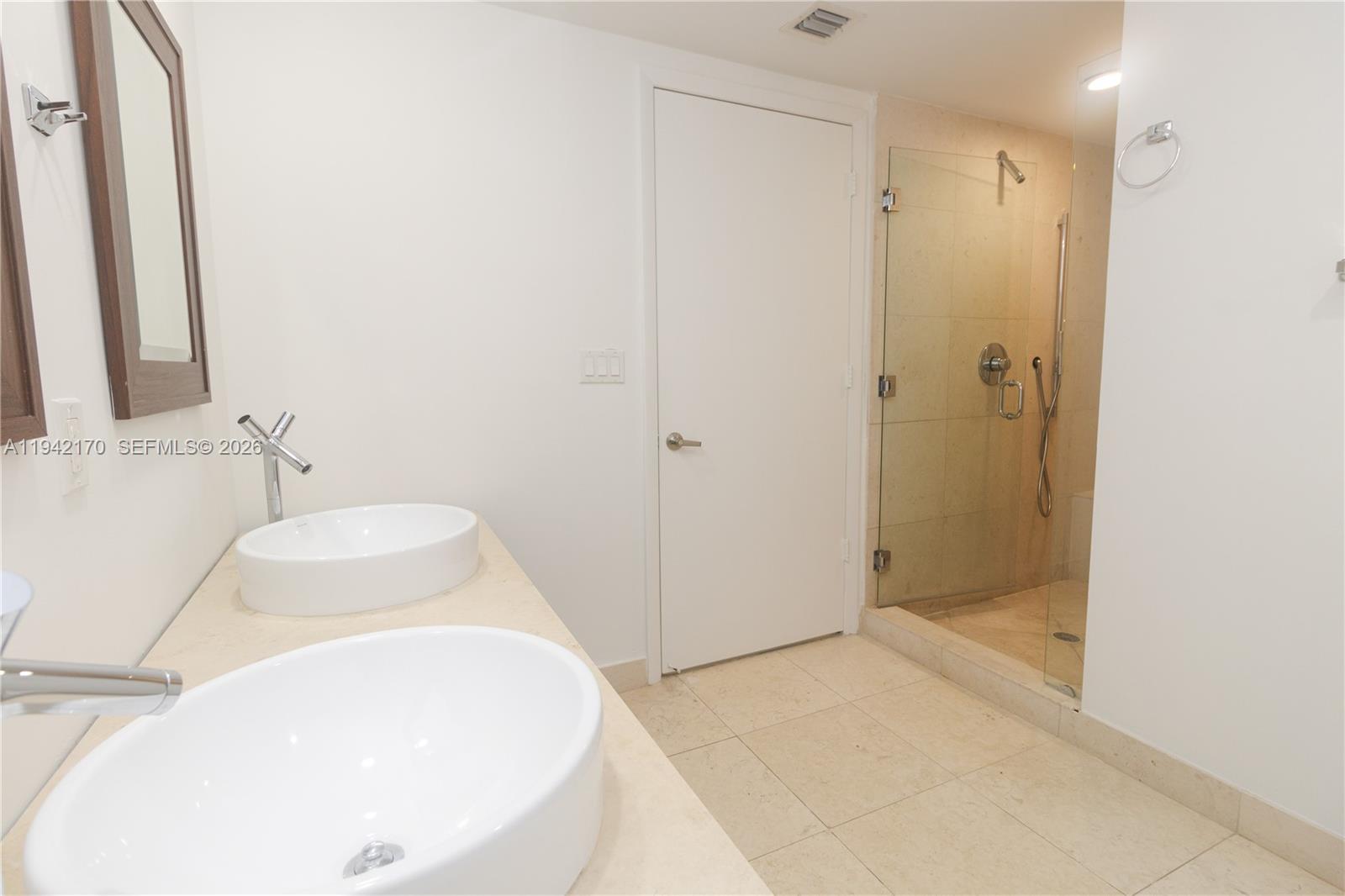 Miami FL 33131 - A11942170