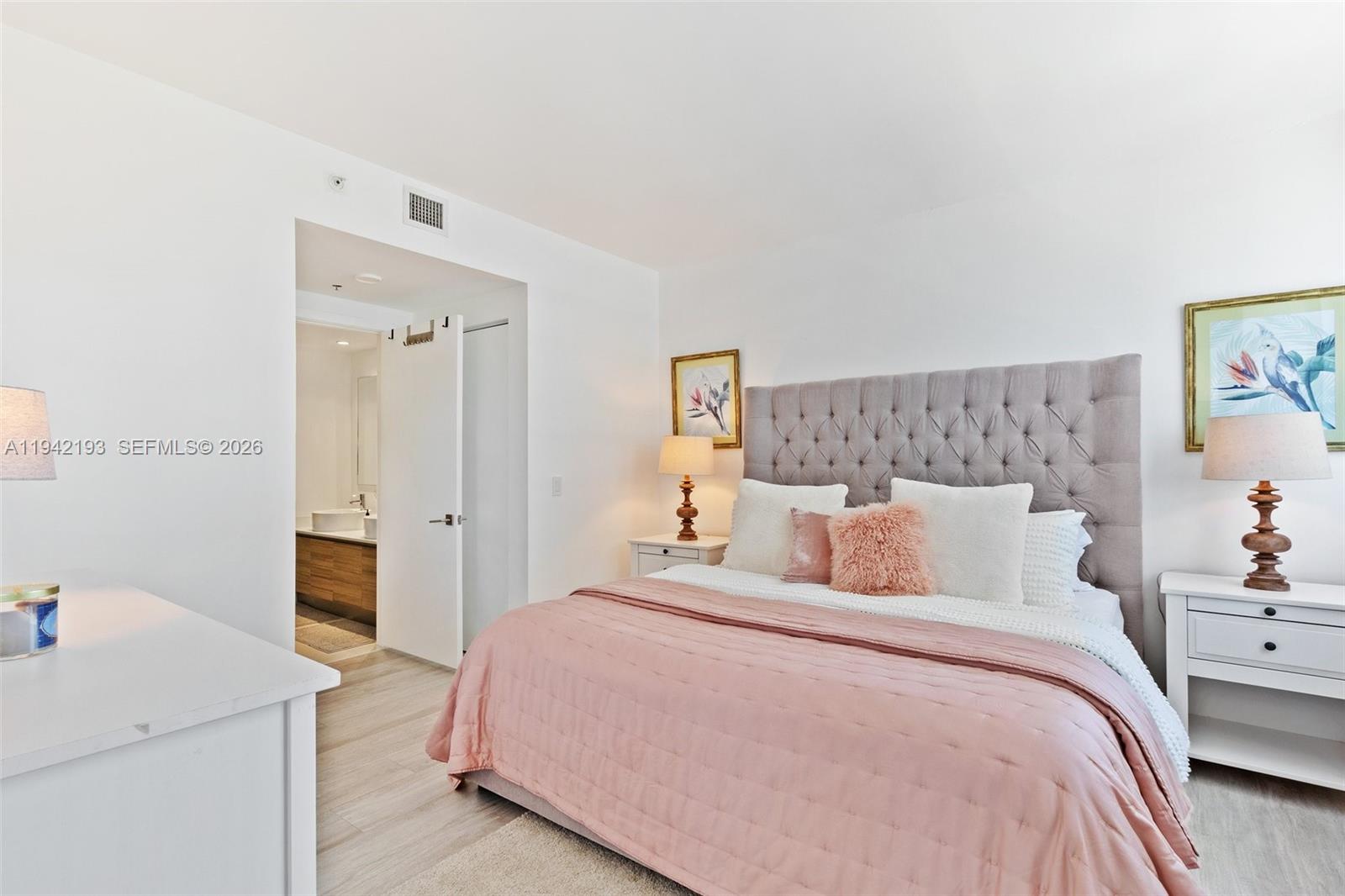 121 NE 34th St #1008, Miami FL 33137