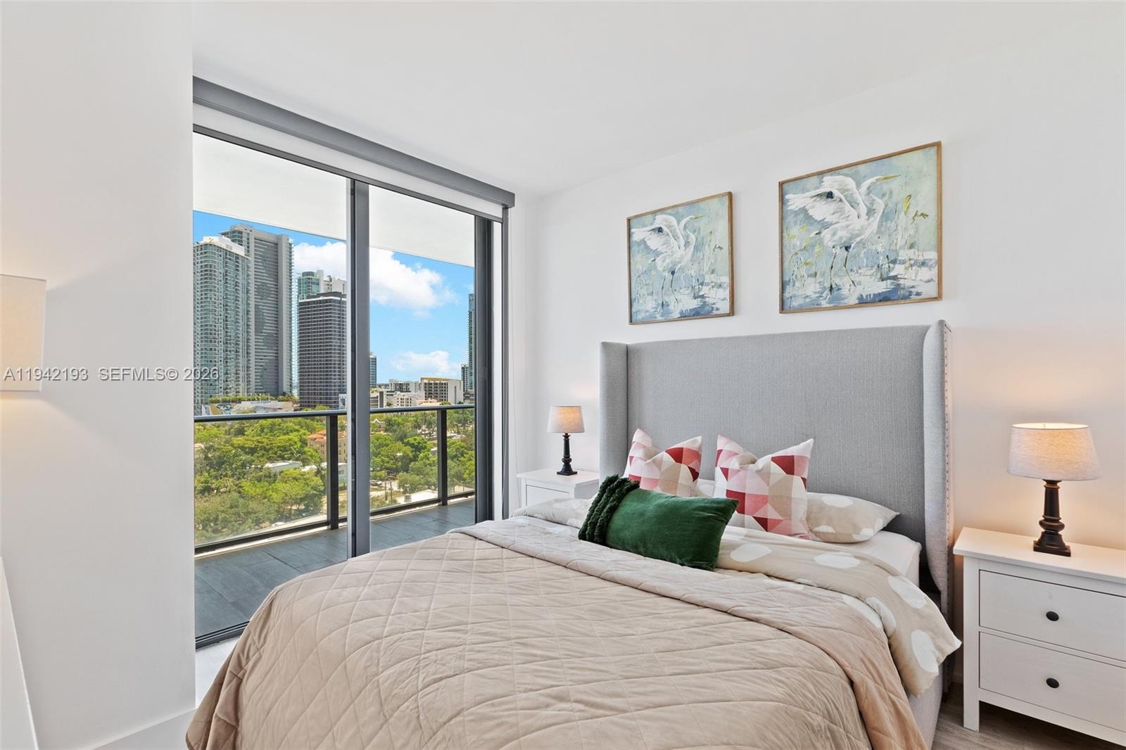 121 NE 34th St #1008, Miami FL 33137