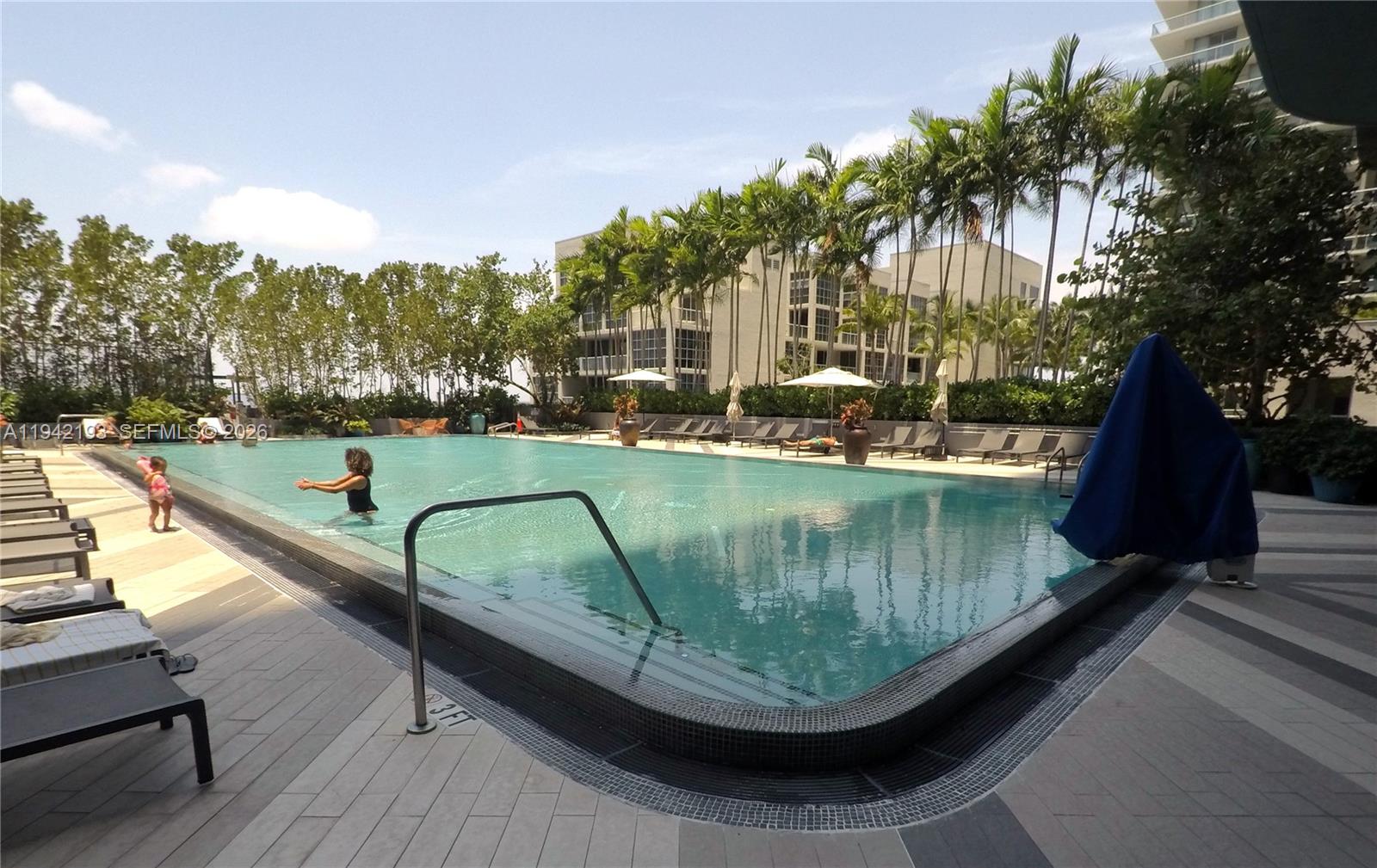 121 NE 34th St #1008, Miami FL 33137