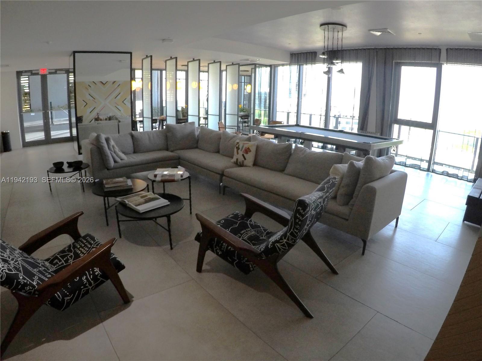 121 NE 34th St #1008, Miami FL 33137